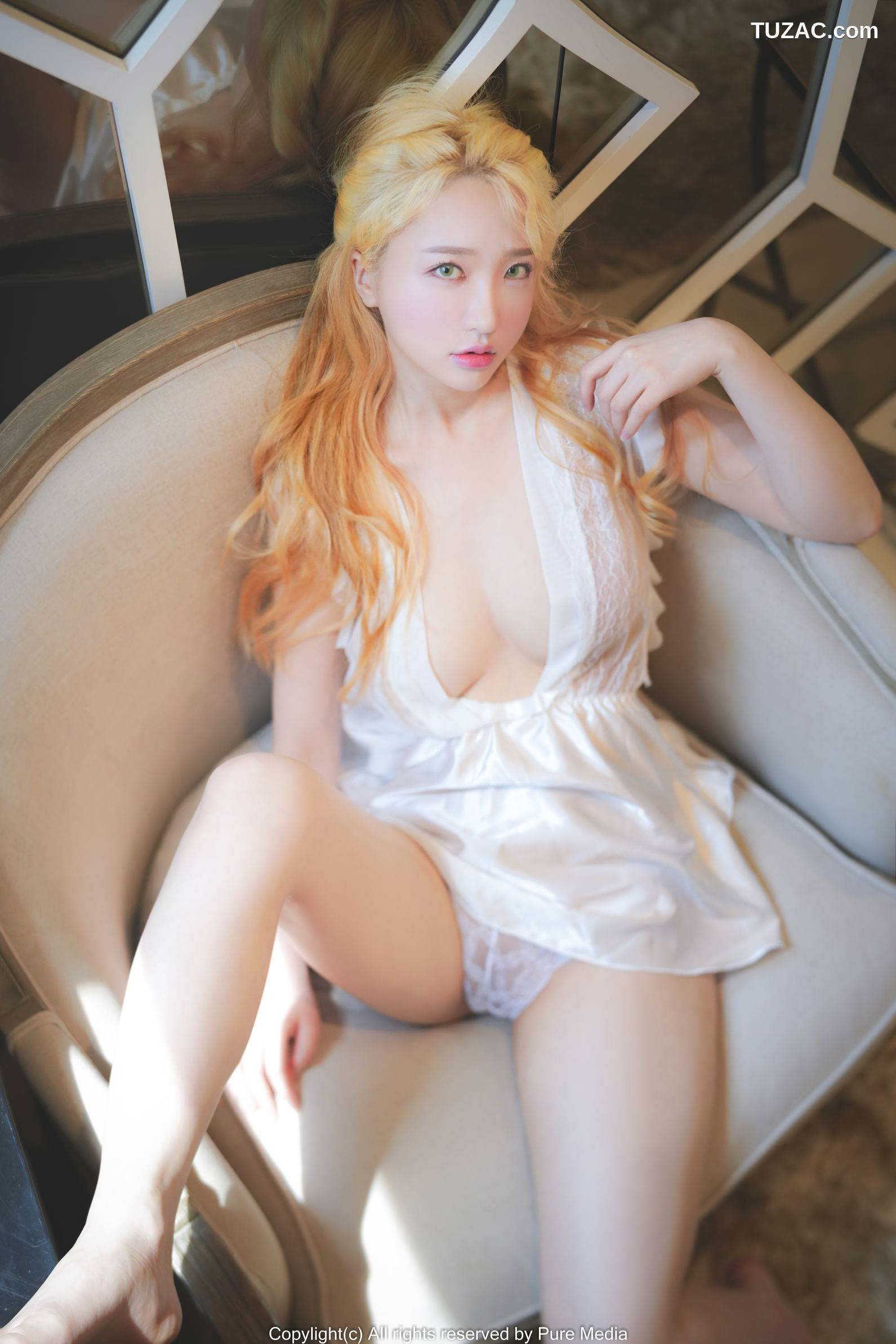 韩国美女-孙乐乐-Son-YeEun-草莓内衣-Pure-Media-Vol.060