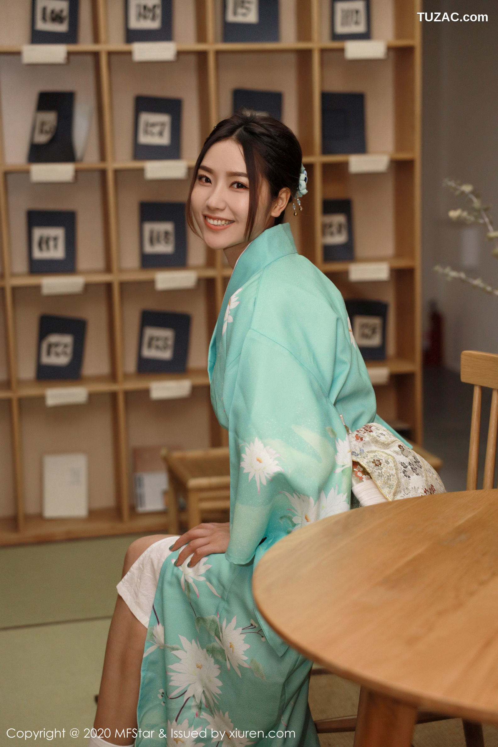 MFStar模范学院-332-方子萱-鲜艳韵味的和服