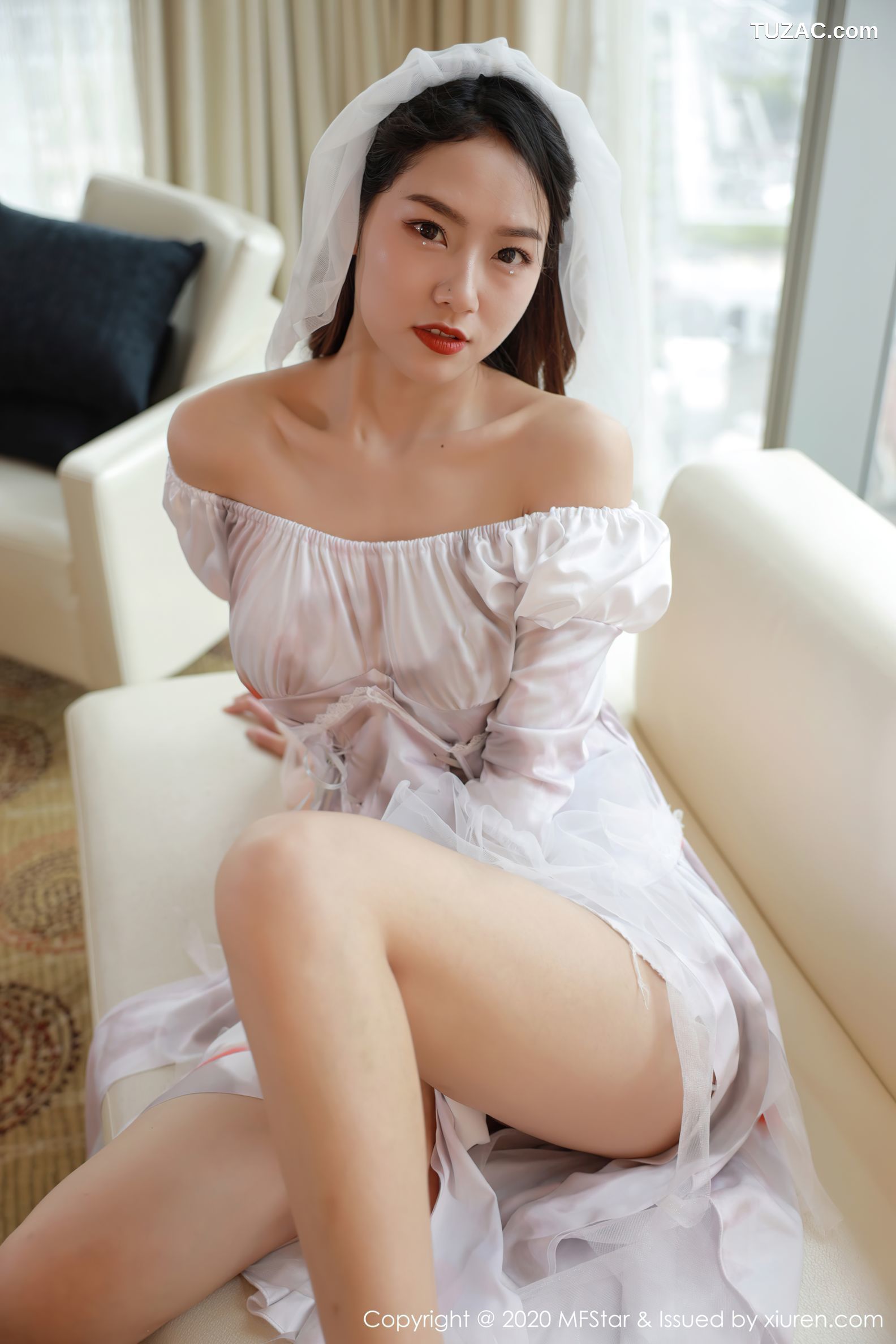 MFStar模范学院-408-模特-方子萱万圣节主题写真