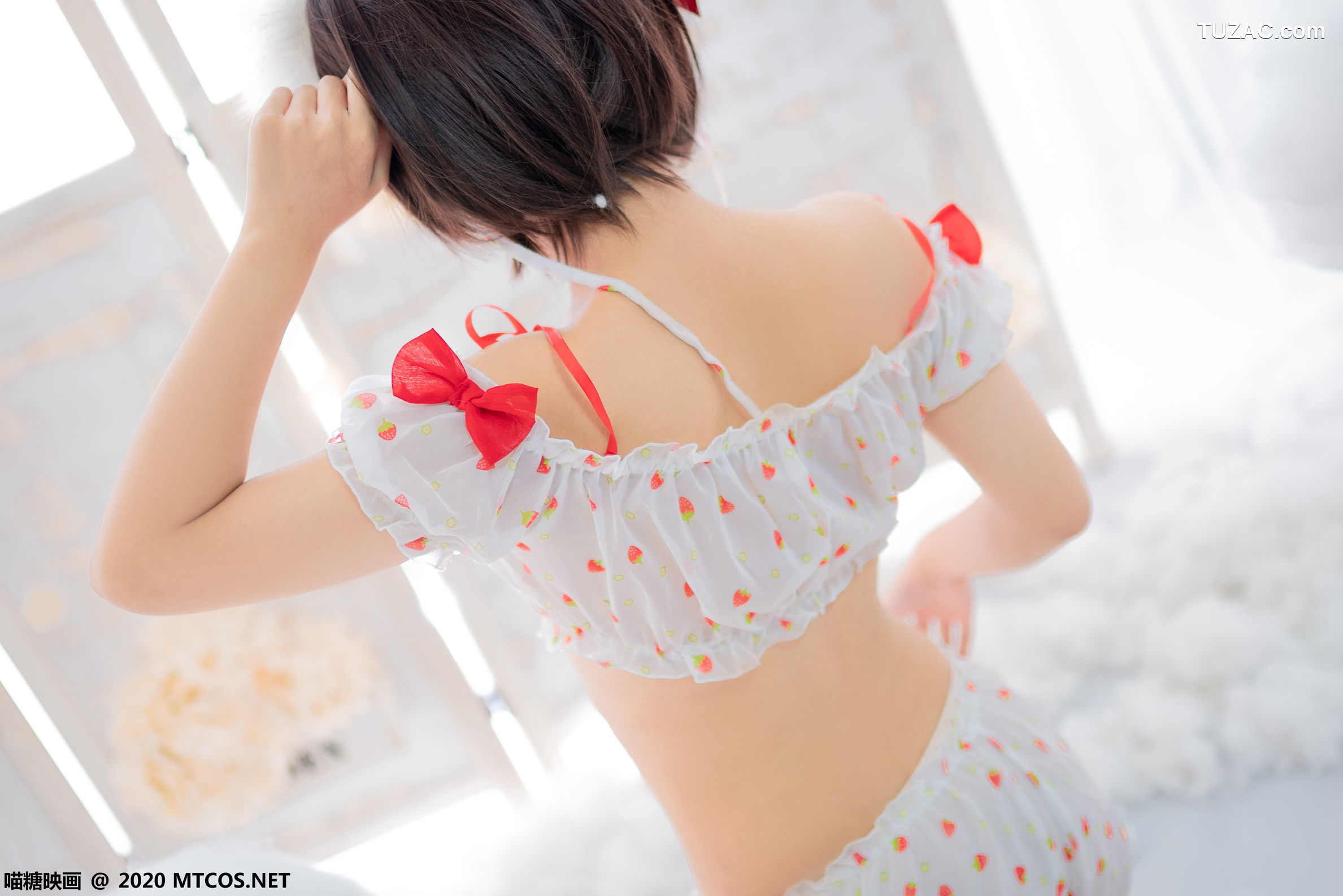 MTCos喵糖映画-Vol.155-《草莓印花小夜衣》