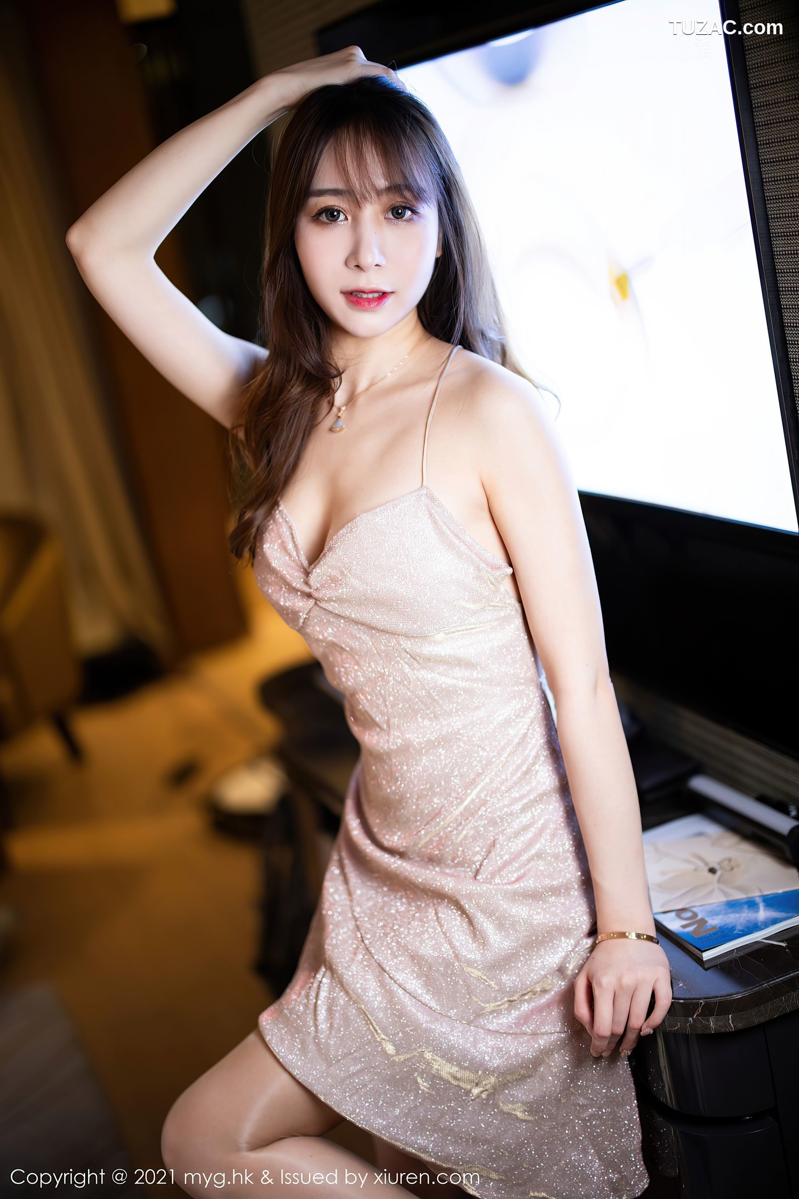 MyGirl美媛馆-577-水水er-白色低胸吊带裙超薄肉丝-2021.08.19