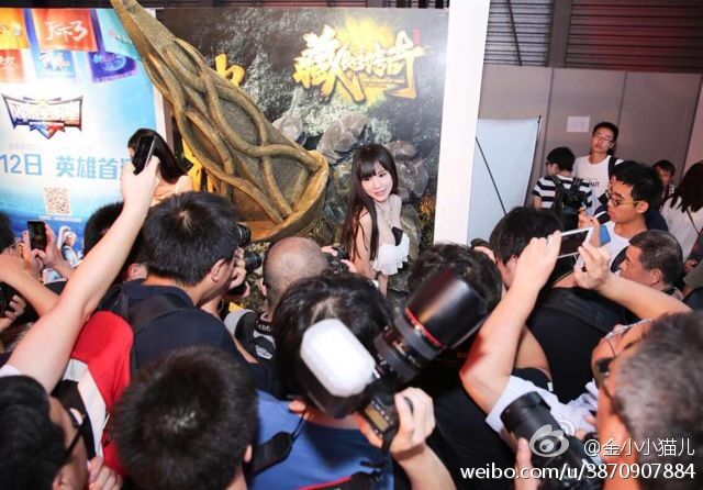 中国版乳神冲田杏梨 金小小猫儿性感写真