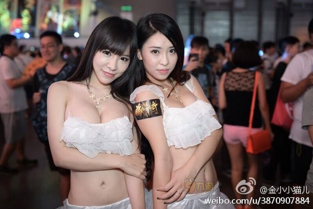 中国版乳神冲田杏梨 金小小猫儿性感写真