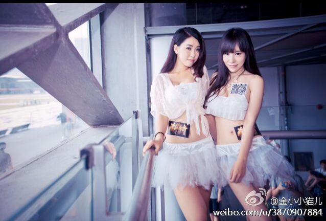 中国版乳神冲田杏梨 金小小猫儿性感写真