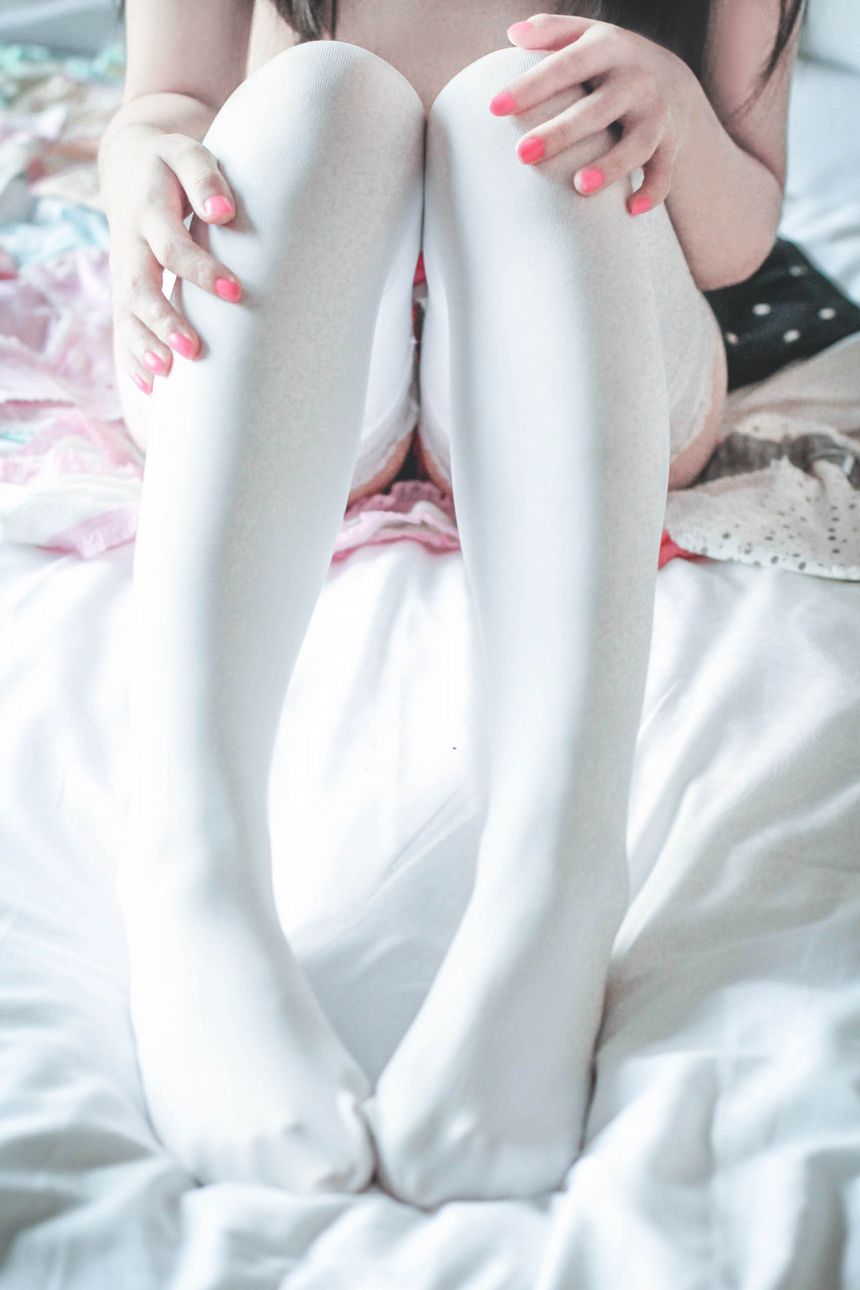 团子VIP会员套图系列-工口少女无圣光套图[74P]