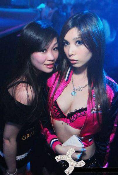 带你走进夜场看骚妹子们妩媚的表情[217P]