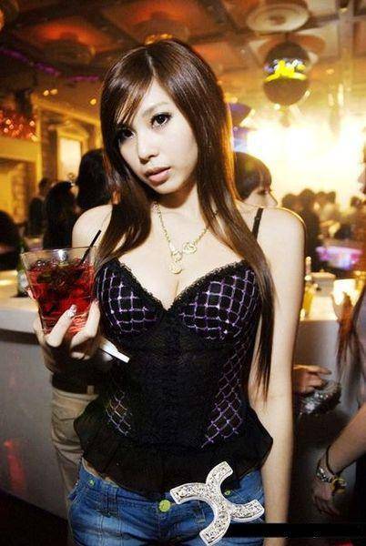 带你走进夜场看骚妹子们妩媚的表情[217P]