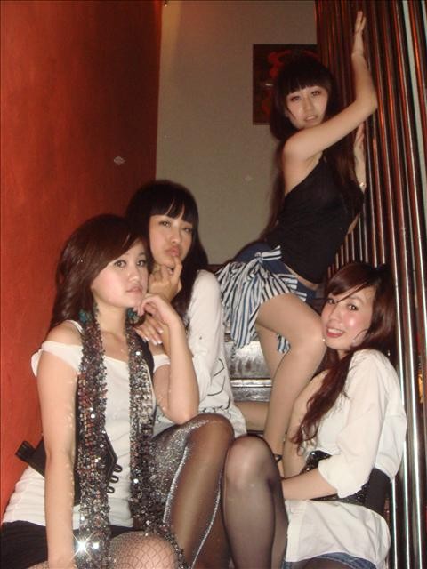 带你走进夜场看骚妹子们妩媚的表情[217P]