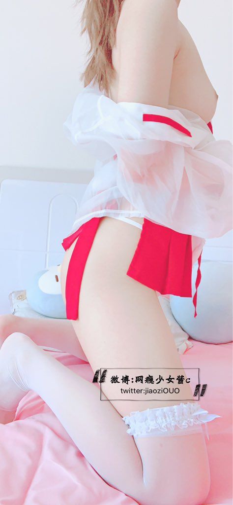 极品微博红人网瘾少女酱无圣光套图[85P]