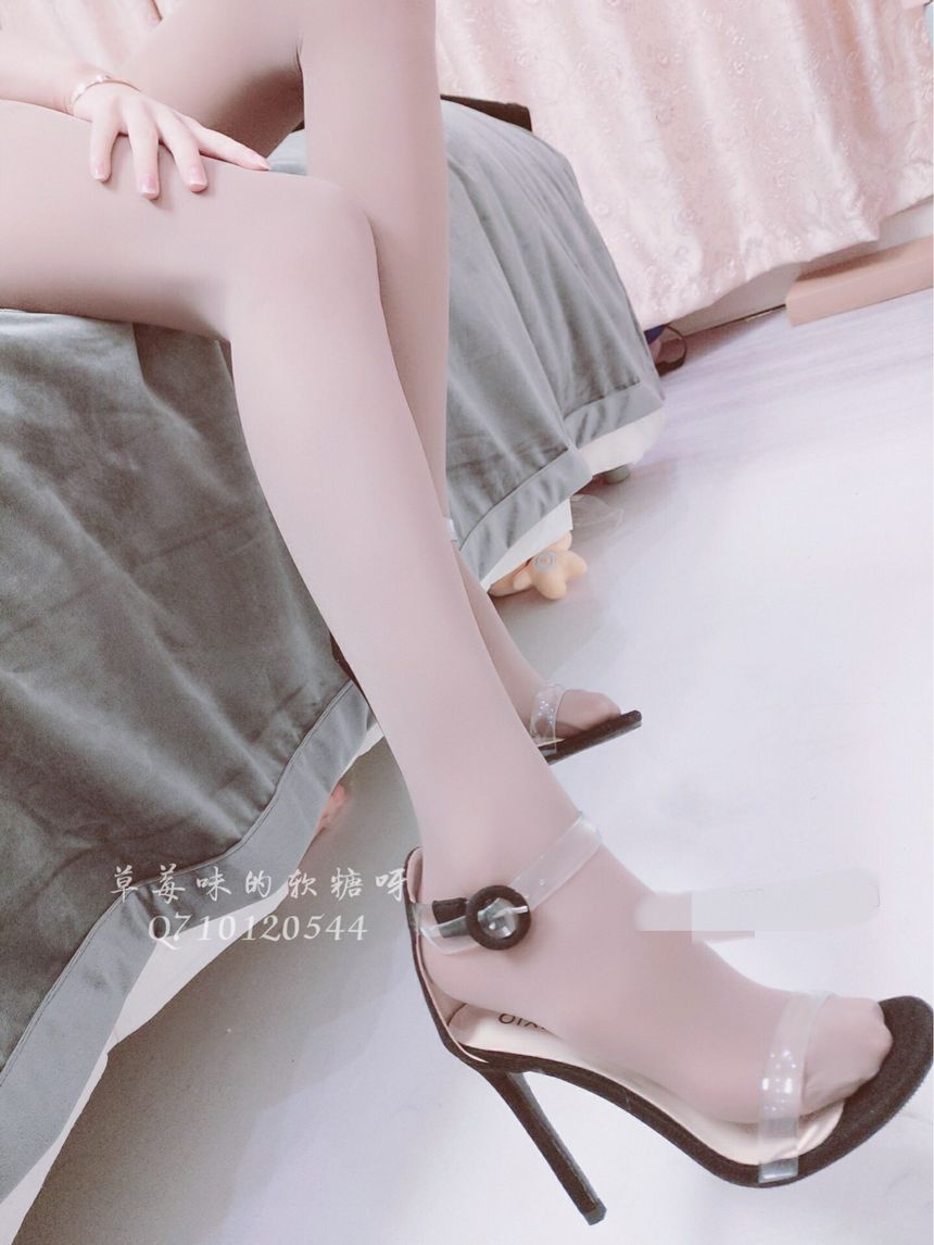 极品网络女神草莓味的软糖是你的尤物吗无圣光套图[56P]