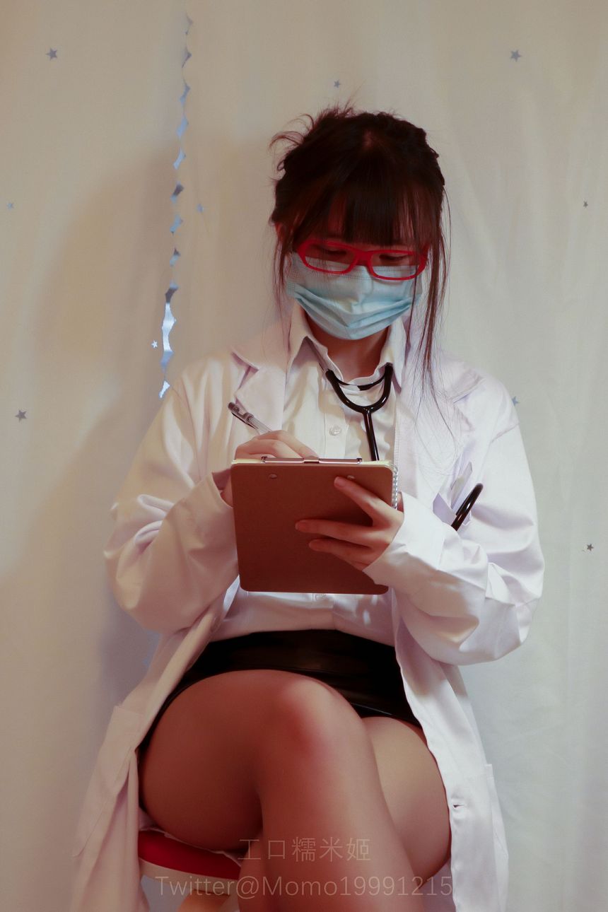 极品网络红人工口糯米姬保健室的勃起治疗撸至深套图[97P]