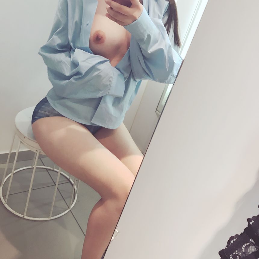 极品网络红人芝麻酱试衣间火舞无圣光套图[41P]