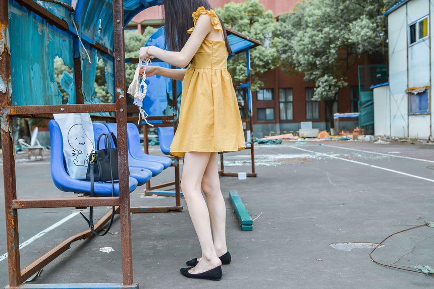 极品萝莉网红萌兰酱上海大学露出无圣光套图[95P]