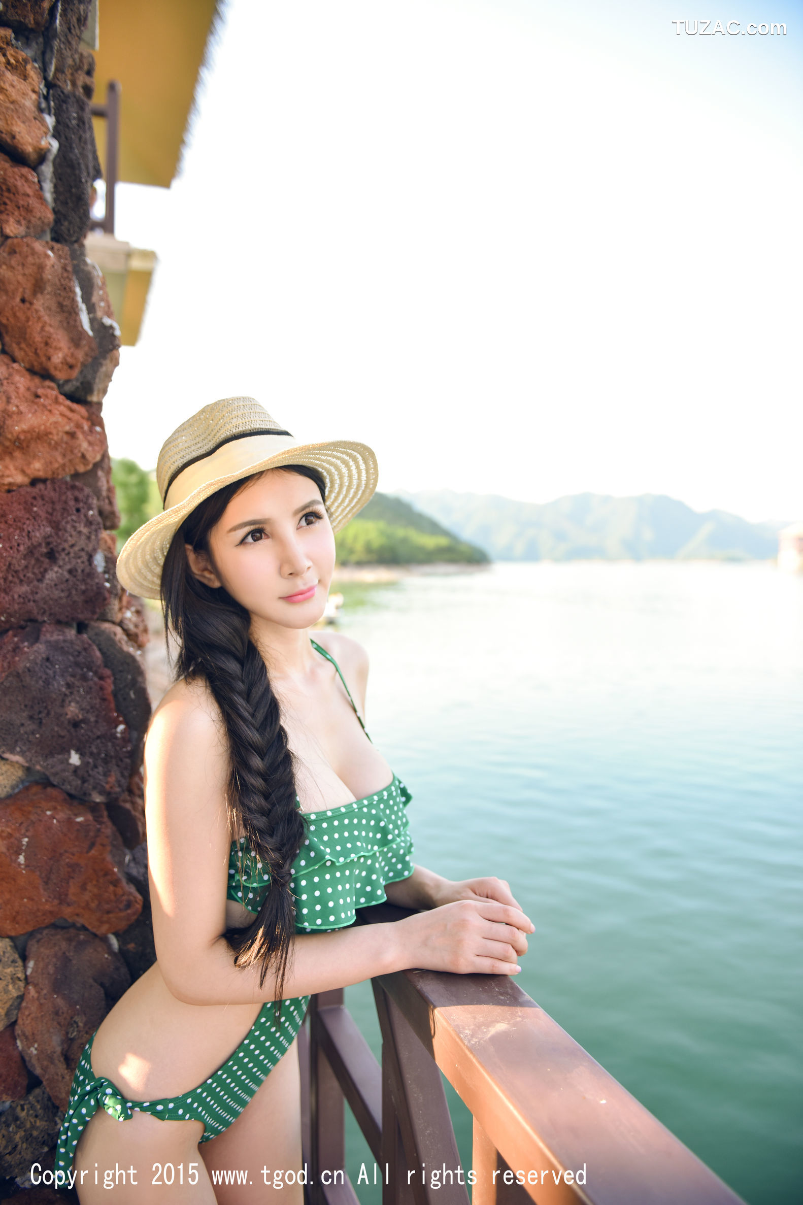 TGOD推女神-2015.09.14-顾欣怡-《云曼旅拍》第一刊-比基尼系列