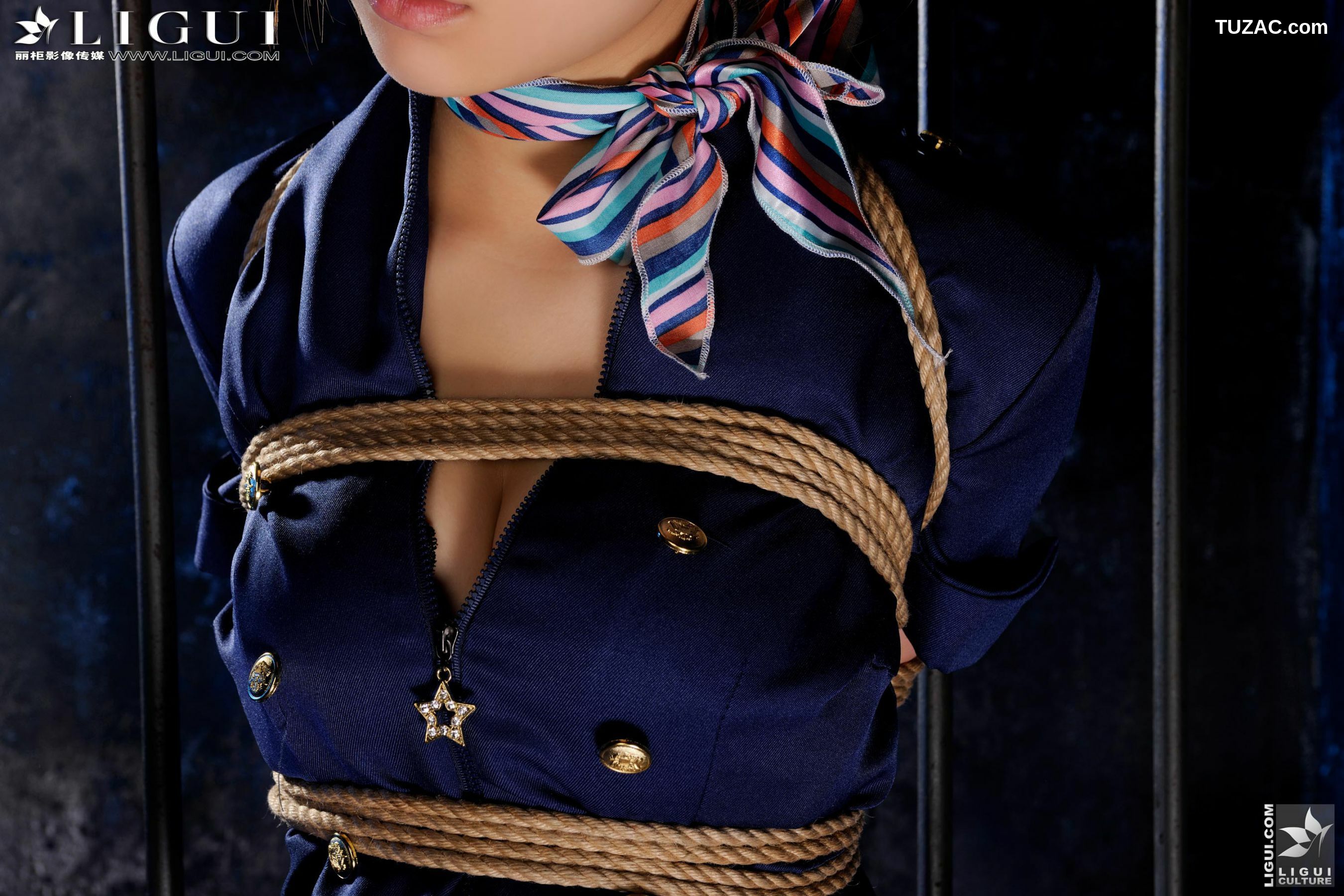 丽柜_ Model 桃子《空姐捆绑绳艺丝足》上下合集 美腿玉足写真图片[83P]