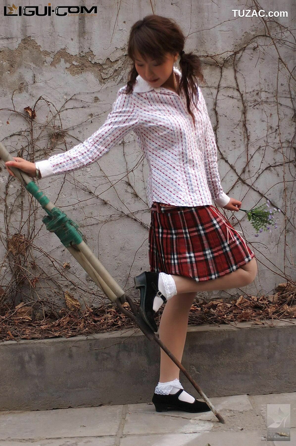 丽柜_ Model 英子《初恋布鞋女孩》丝足写真图片[70P]