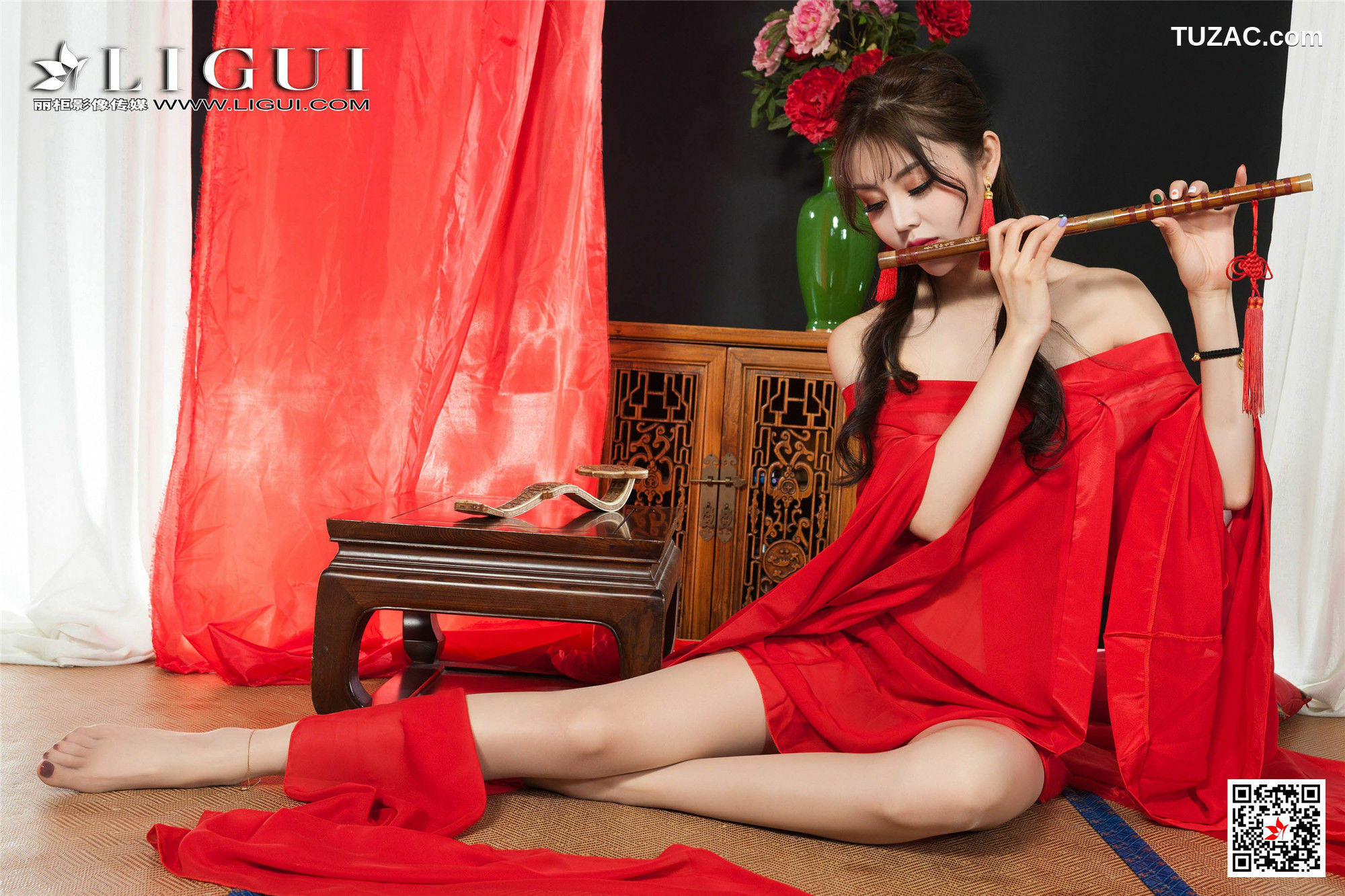 丽柜_Model 凉儿《古色古香的丝足》 写真集[76P]