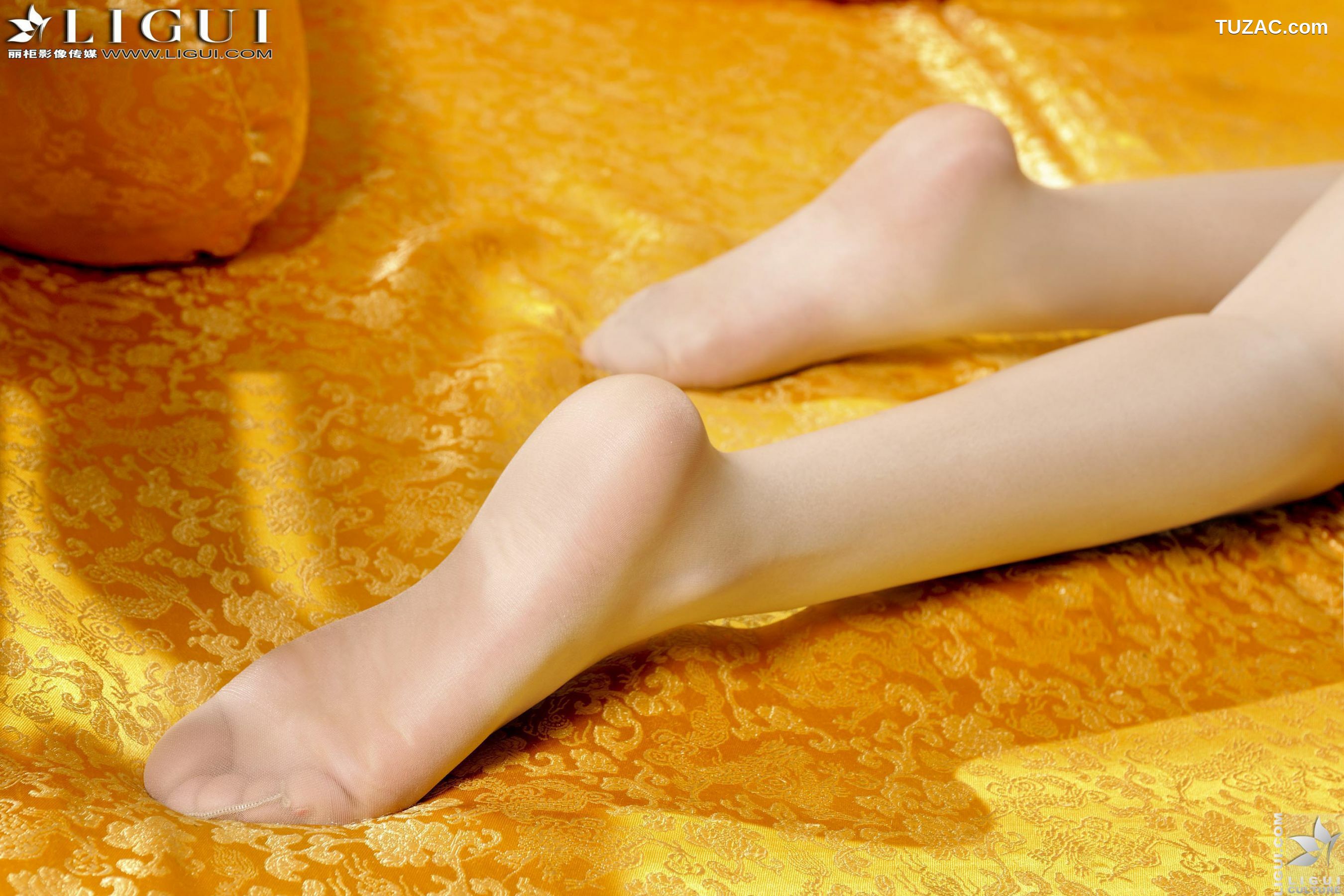 丽柜_Model 司琪《古典和服睡衣丝足》 美腿玉足写真图片[62P]