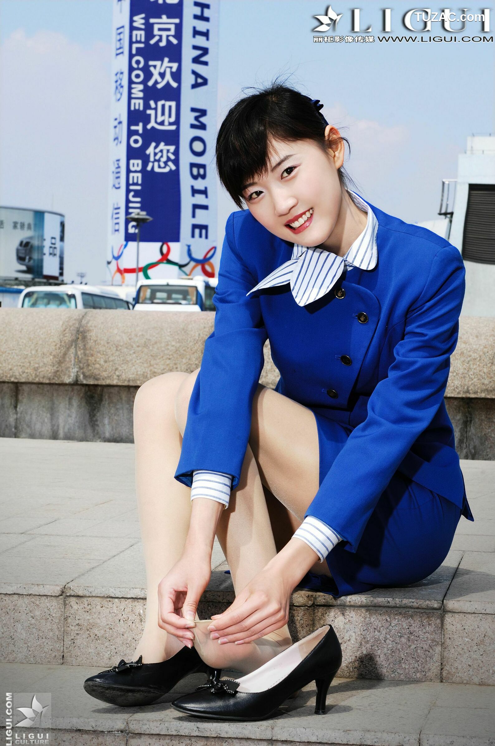 丽柜_Model 婷婷《空姐系列》 美腿丝足写真图片[43P]