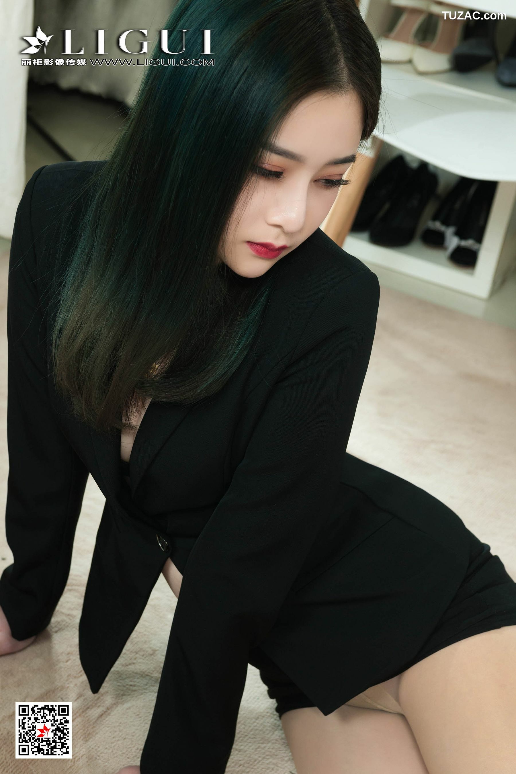 丽柜_Model 婷婷《绿发秘书》 写真集[58P]