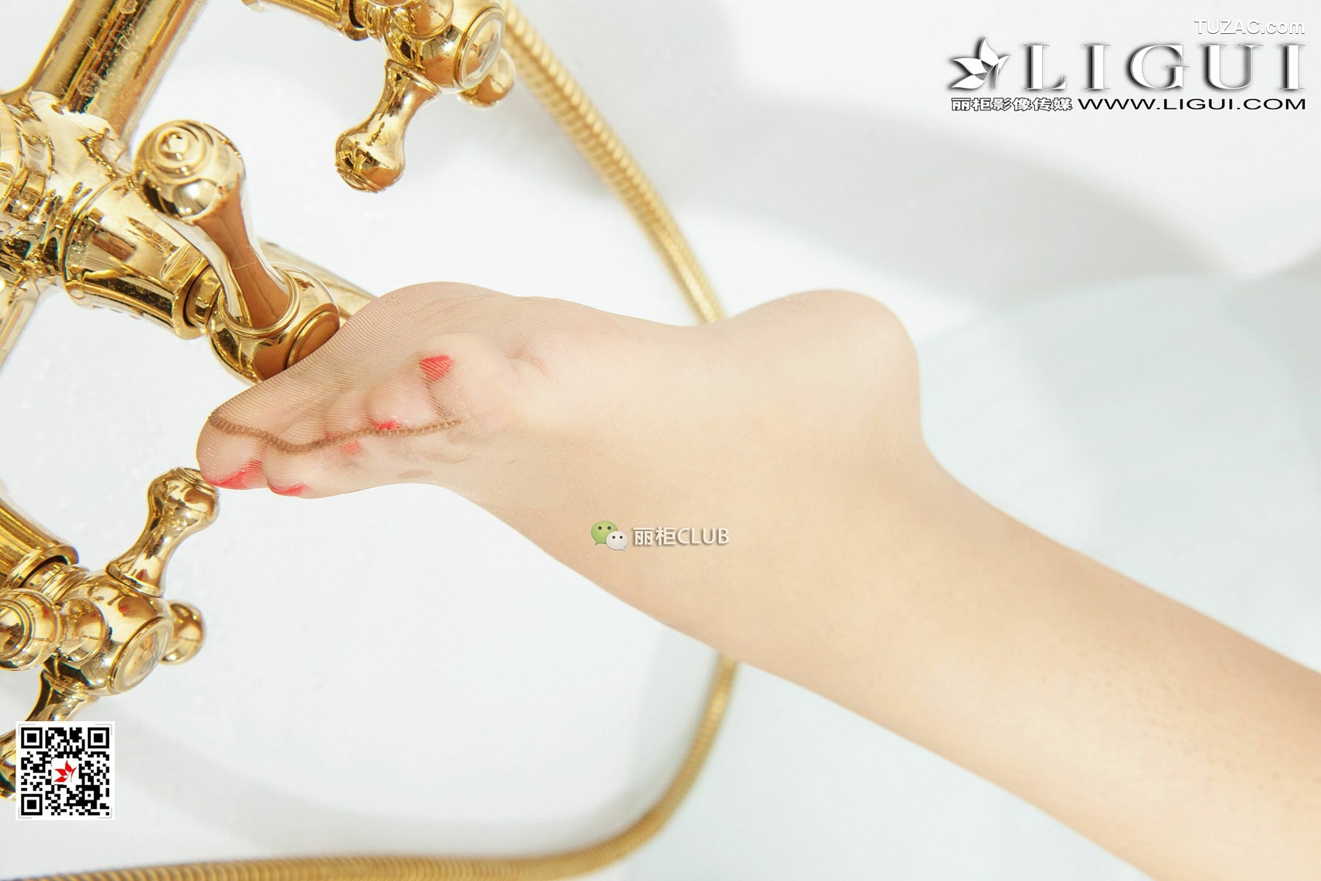 丽柜_Model 悠悠《浴缸玉足》 写真集[69P]