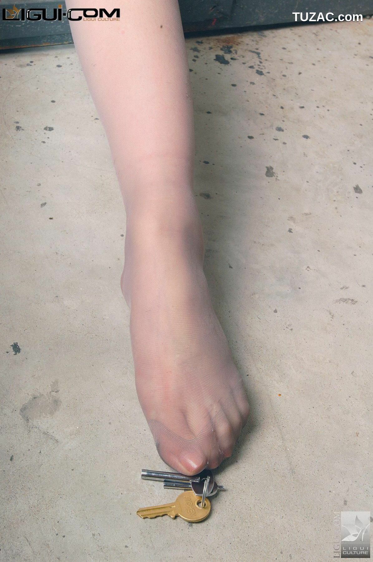 丽柜_Model 璐璐《监狱被羁押捆绑之风情万种》 丝足写真图片[39P]