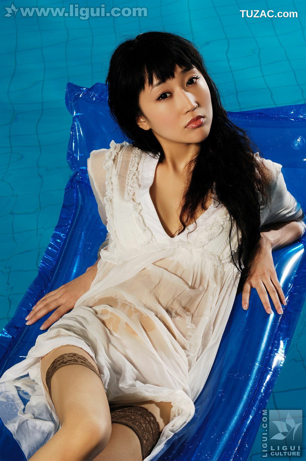 丽柜_Model 程海伦《美轮美奂风姿乍现》 美腿玉足写真图片[133P]