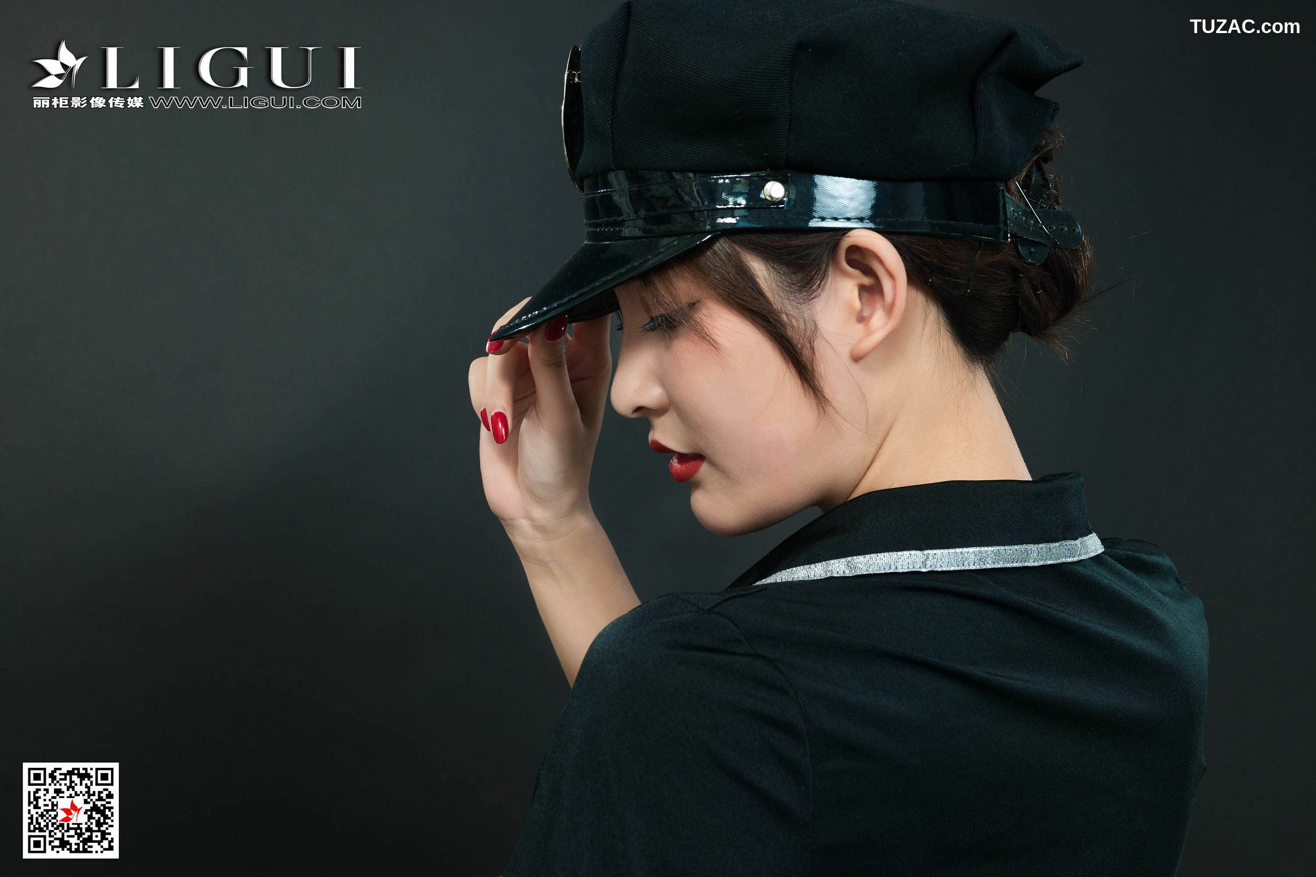 丽柜_Model 雪糕《女警丝足镣铐调教系列》 写真集[86P]