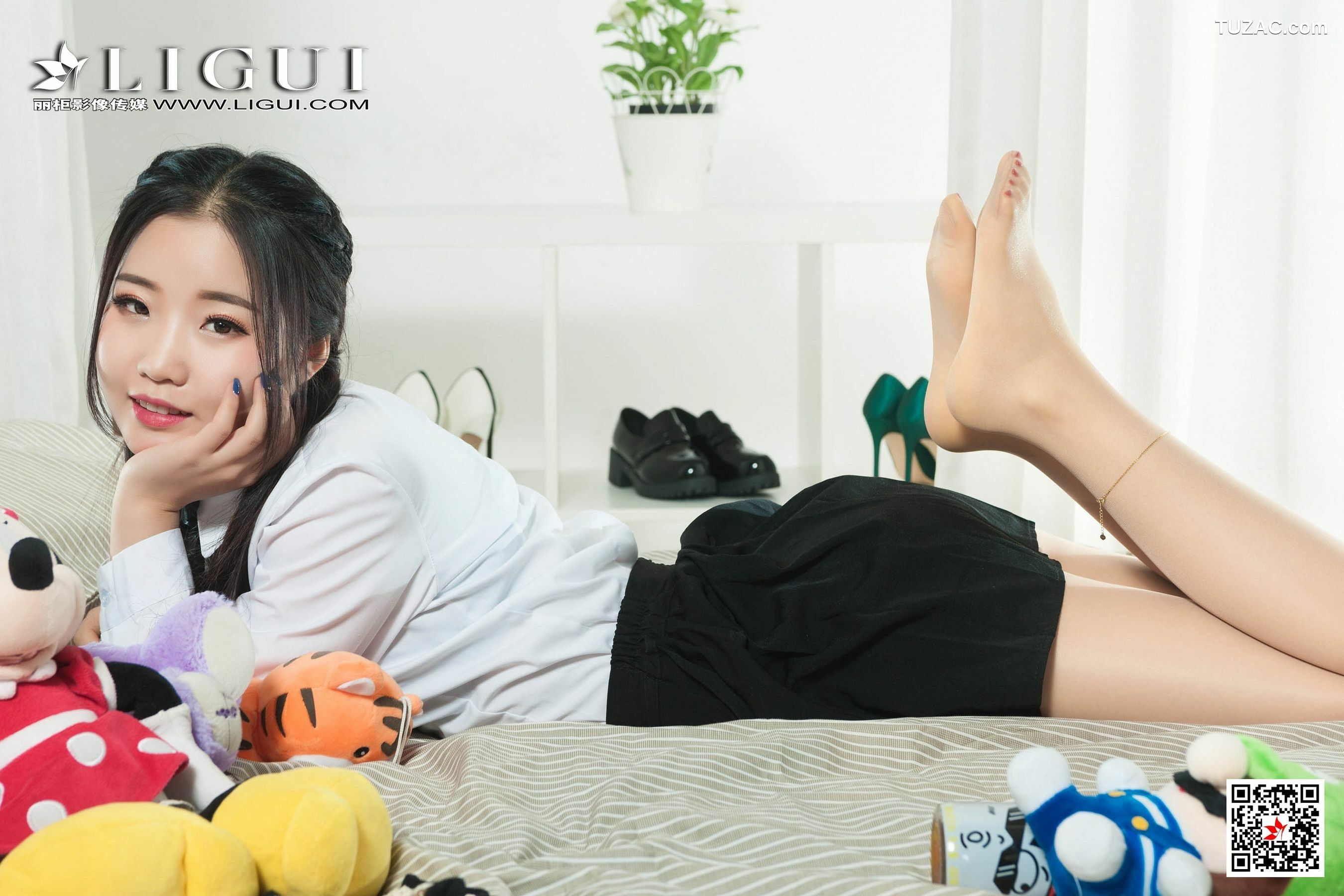 丽柜_媛媛《民国少女丝足》 网络丽人 写真集[100P]