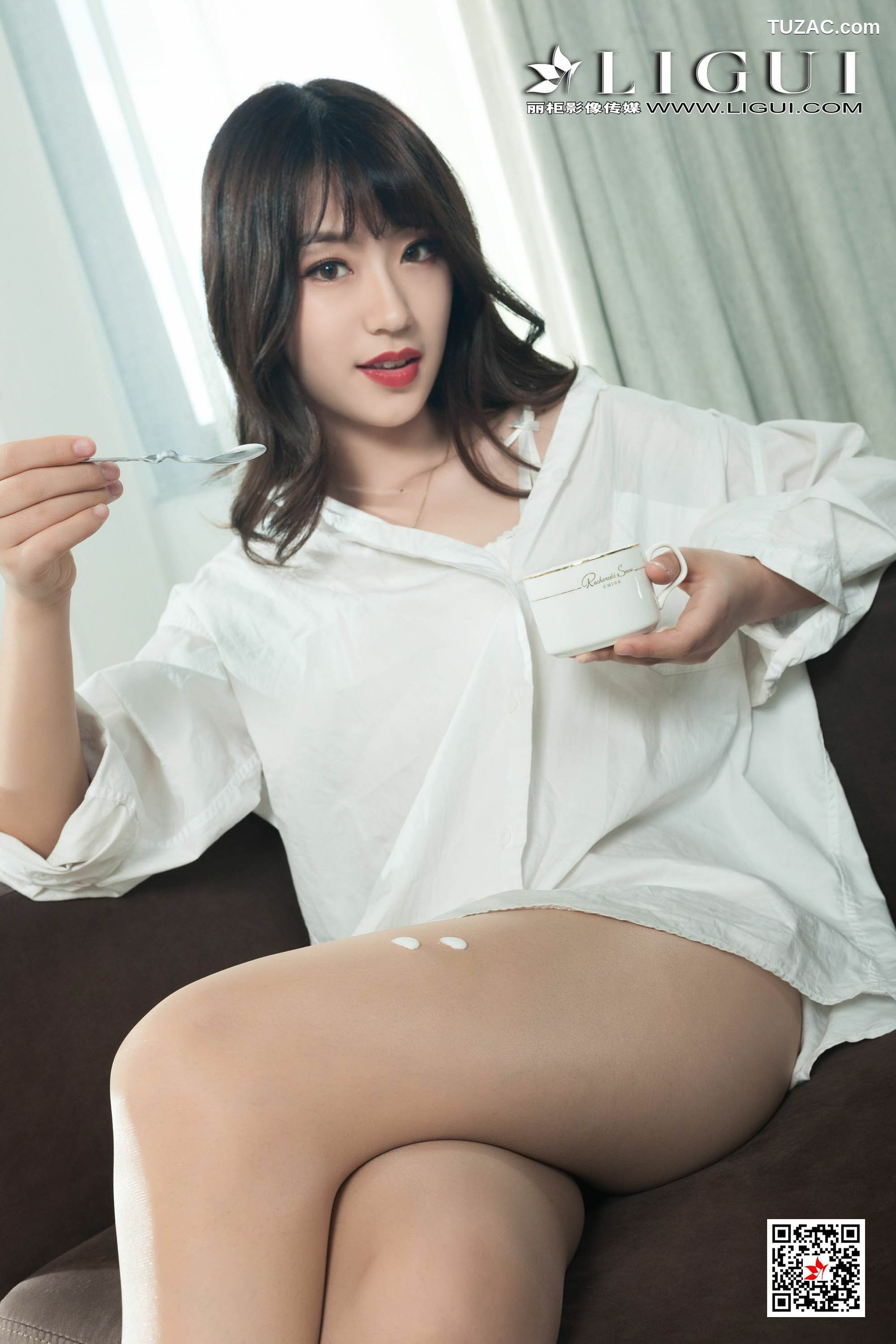 丽柜_安娜《白衬衫肉丝女郎》 写真集[58P]