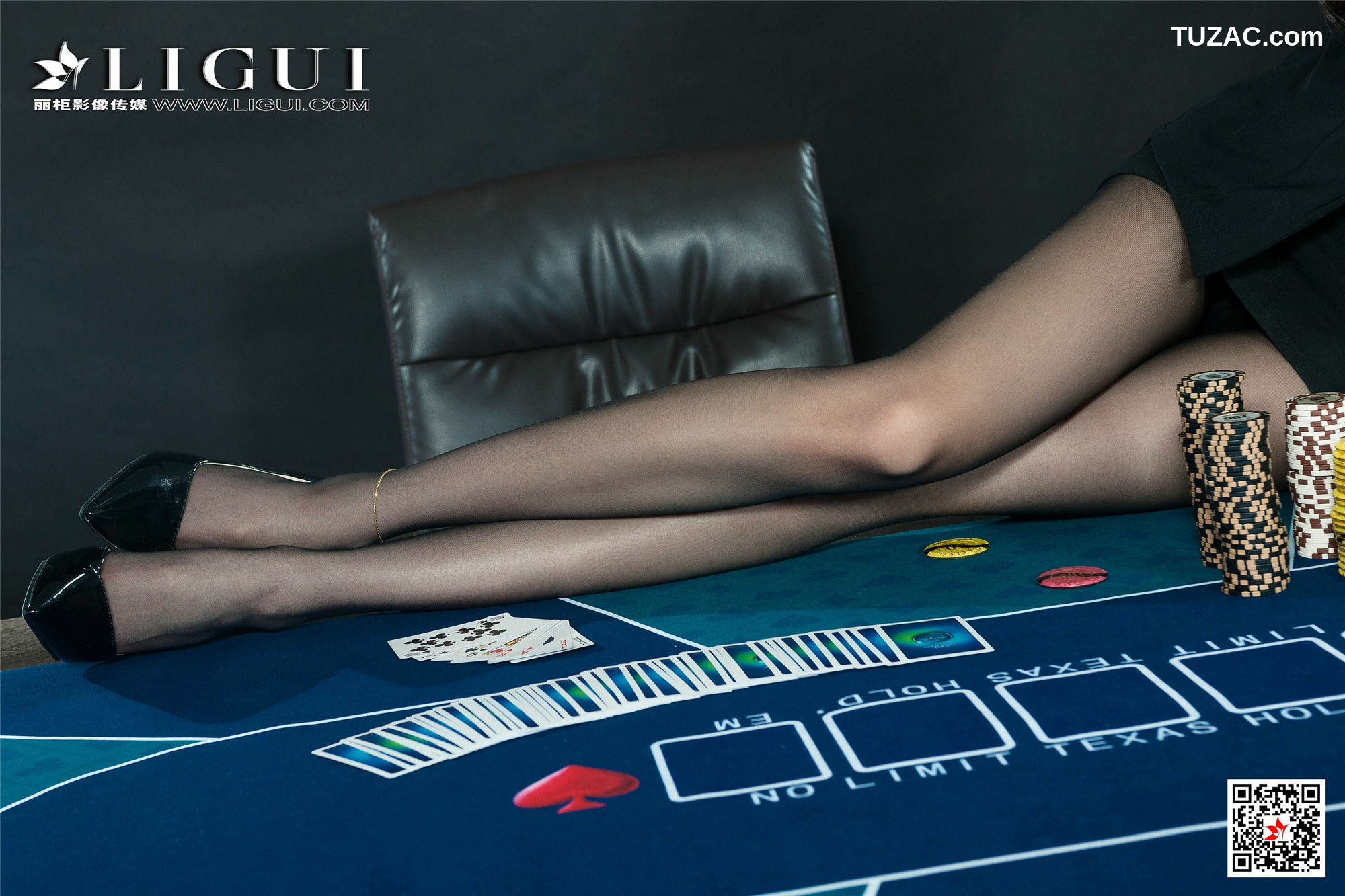 丽柜_模特兔子《黑丝棋牌官》 美腿丝足写真集[84P]