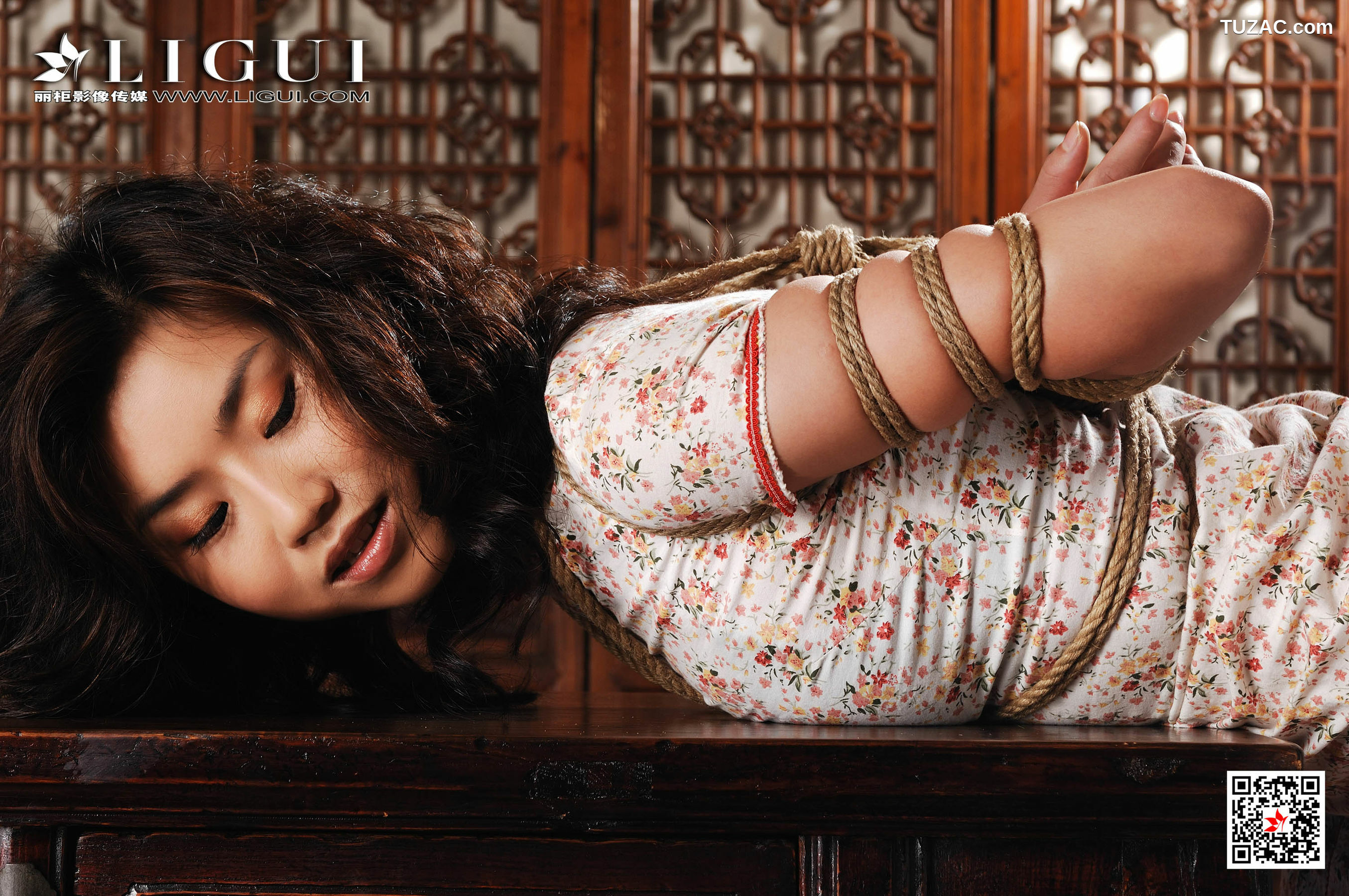 丽柜_由美《旗袍&amp;amp;束缚》 精品图集 写真集[34P]