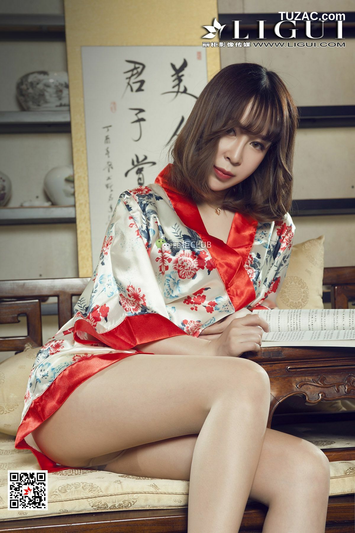 丽柜_腿模Vicky《古典丝足》 写真集[80P]