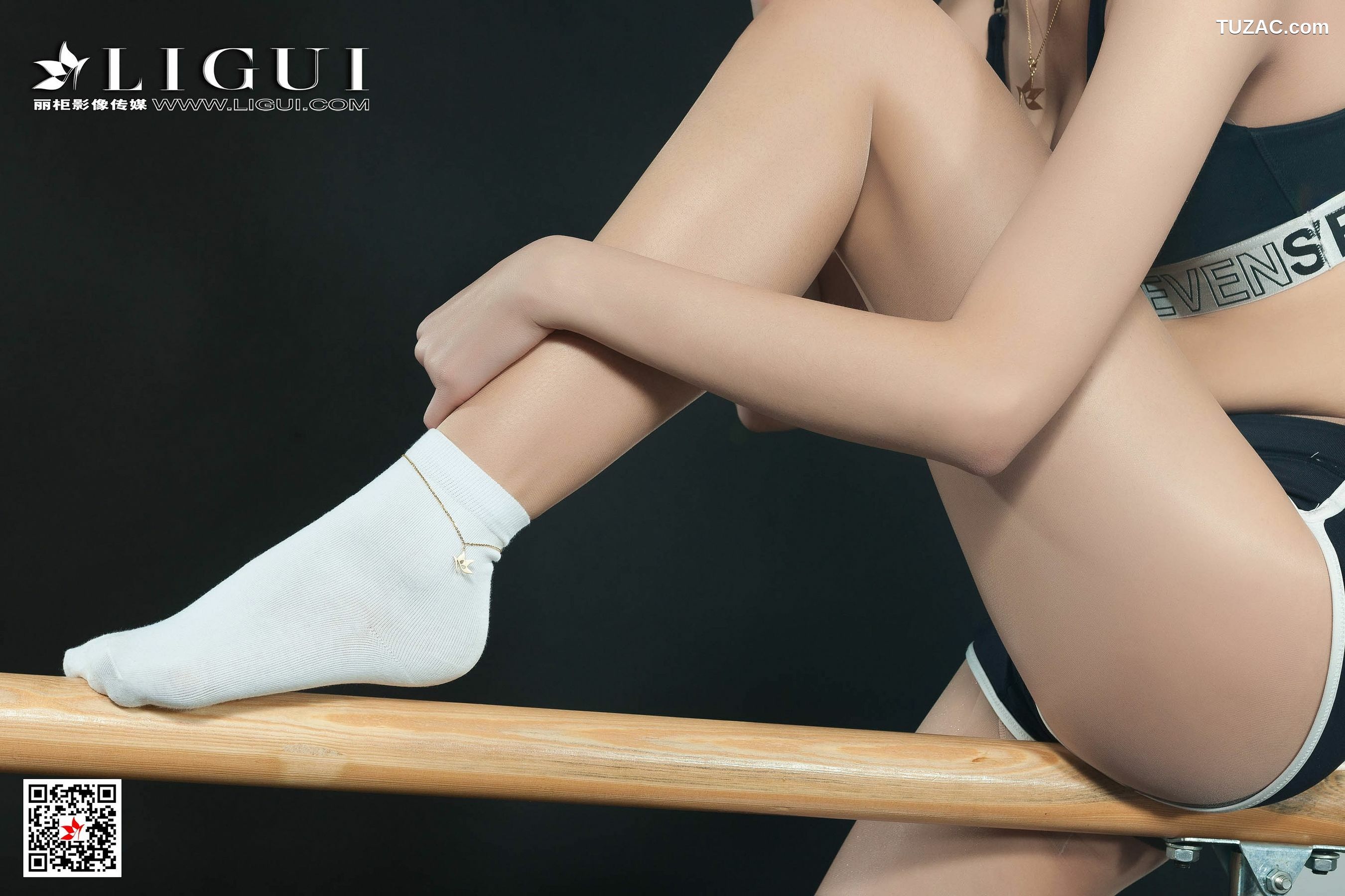 丽柜_腿模Xilly《健身丝足》 写真集[64P]