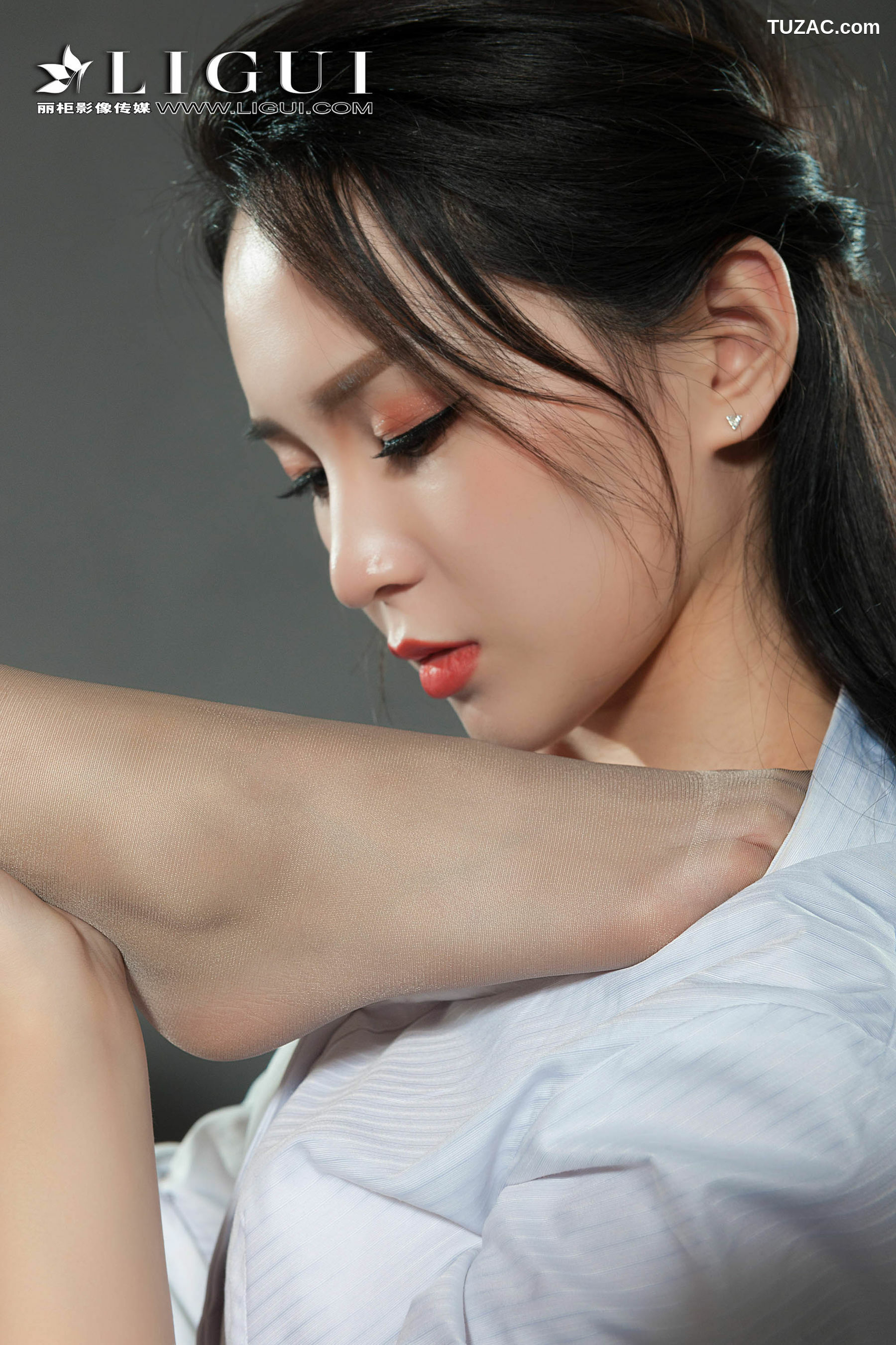 丽柜_腿模雪糕&amp;amp;筱筱《办公室丝足诱惑》 网络丽人 写真集[61P]