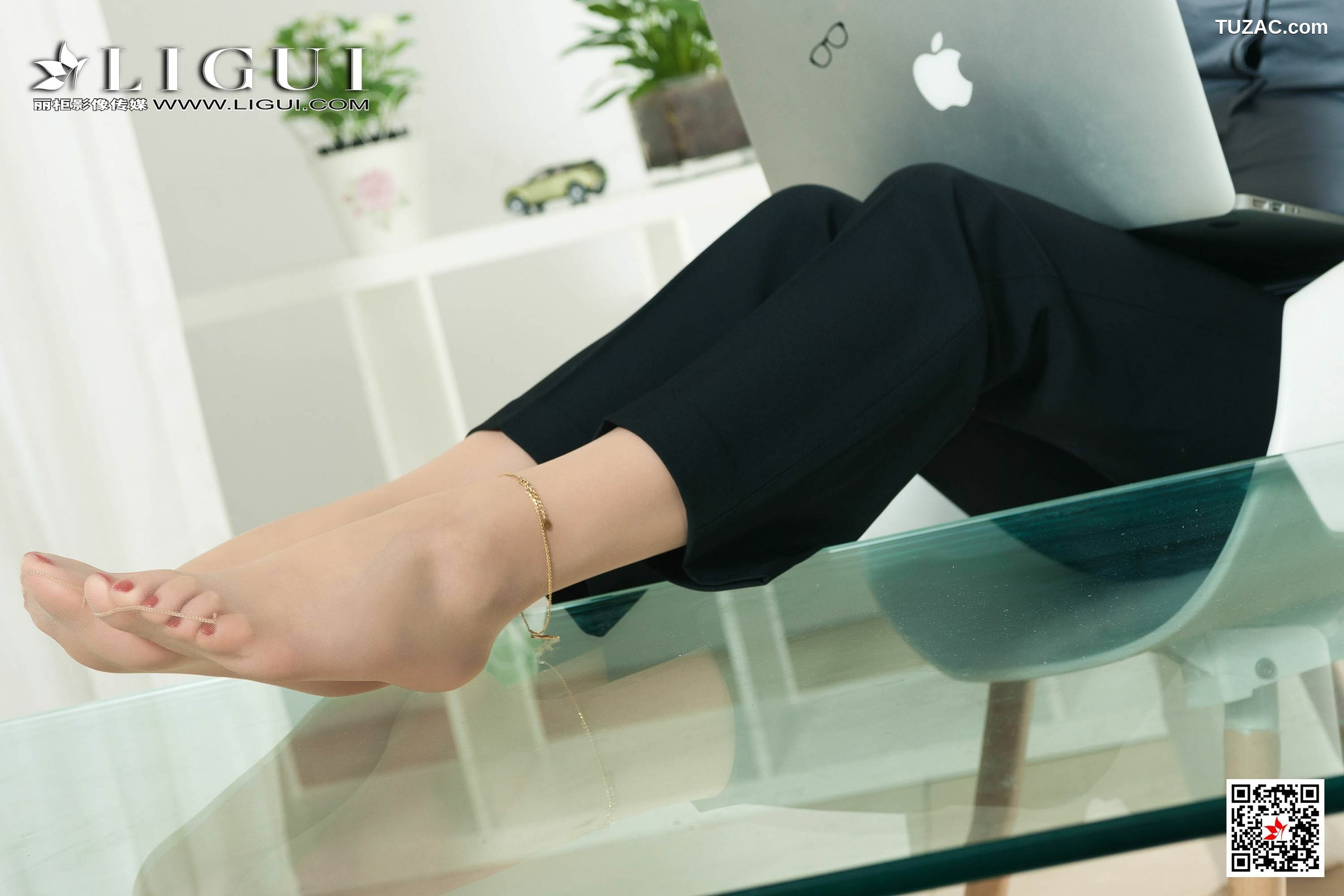 丽柜_苏曼《紧身裤OL女郎》 网络丽人 写真集[62P]
