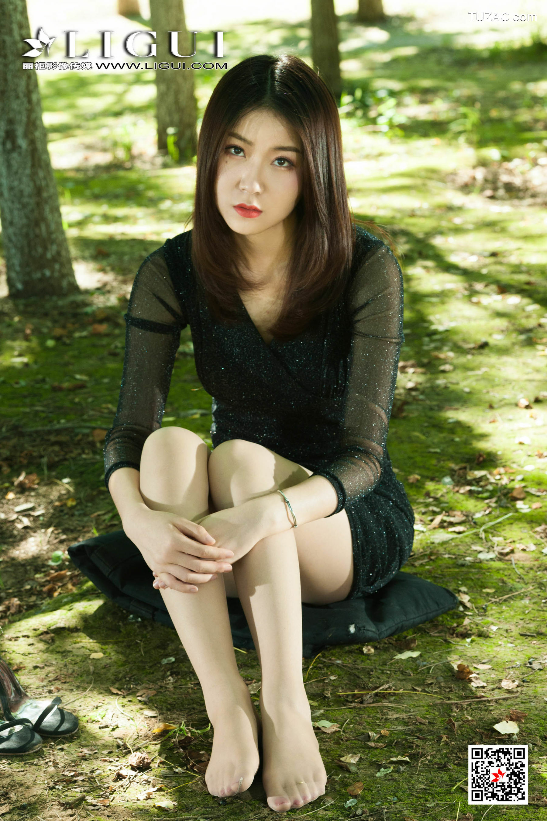 丽柜_虫虫《长腿森系女神》 写真集[55P]