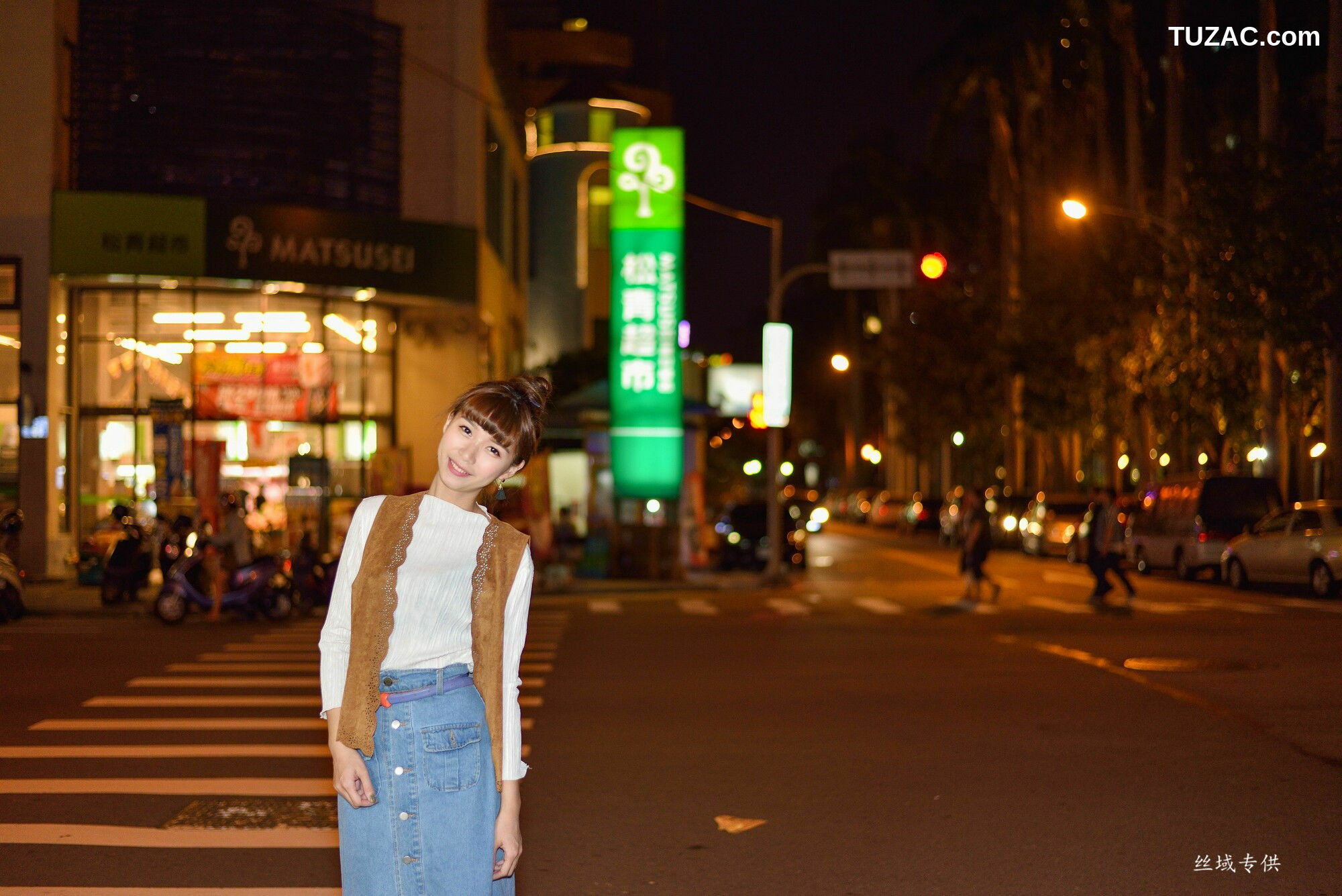 台湾正妹_ TiTi Yang《國美夜拍》 写真集[237P]