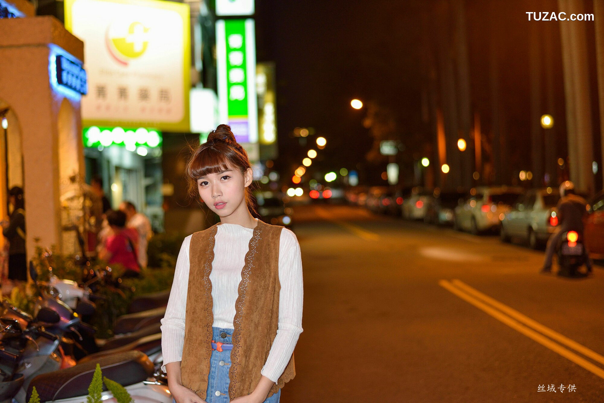 台湾正妹_ TiTi Yang《國美夜拍》 写真集[237P]