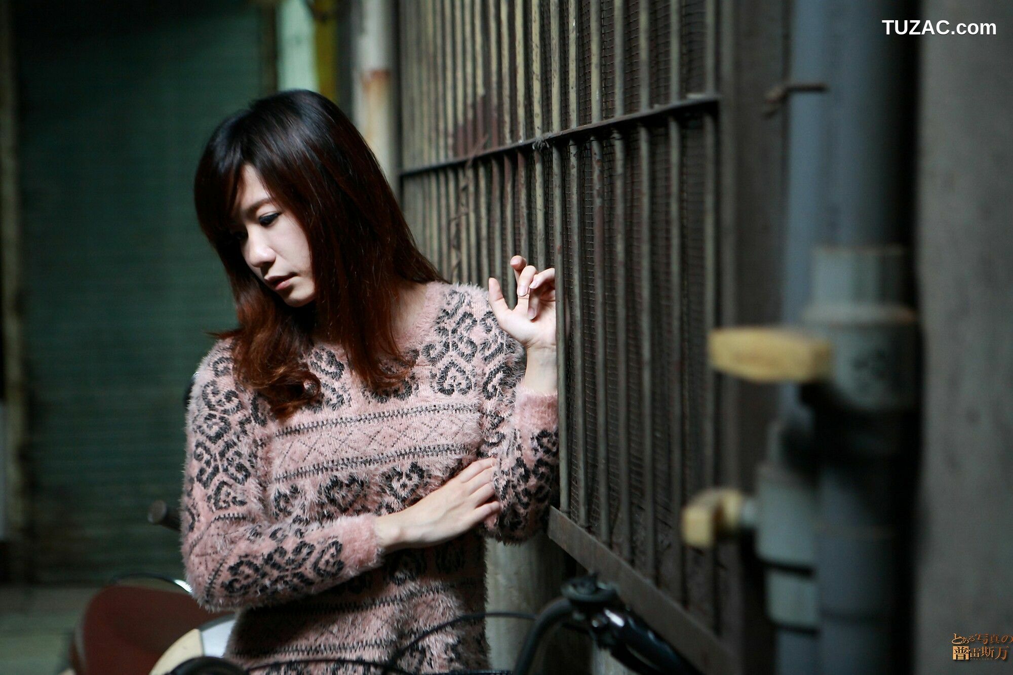 台湾正妹_ 丸子《臺南小西門外拍》 写真集[62P]