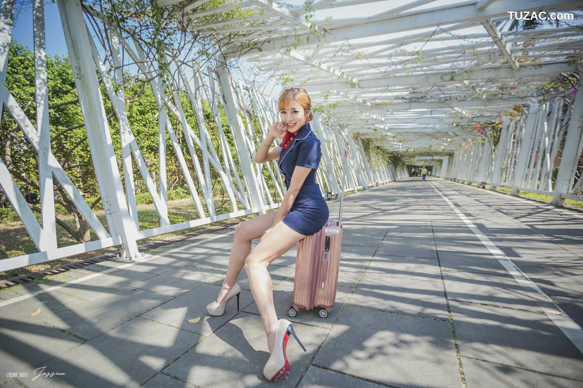 台湾正妹_ 卡卡儿《美丽空姐》写真集[34P]