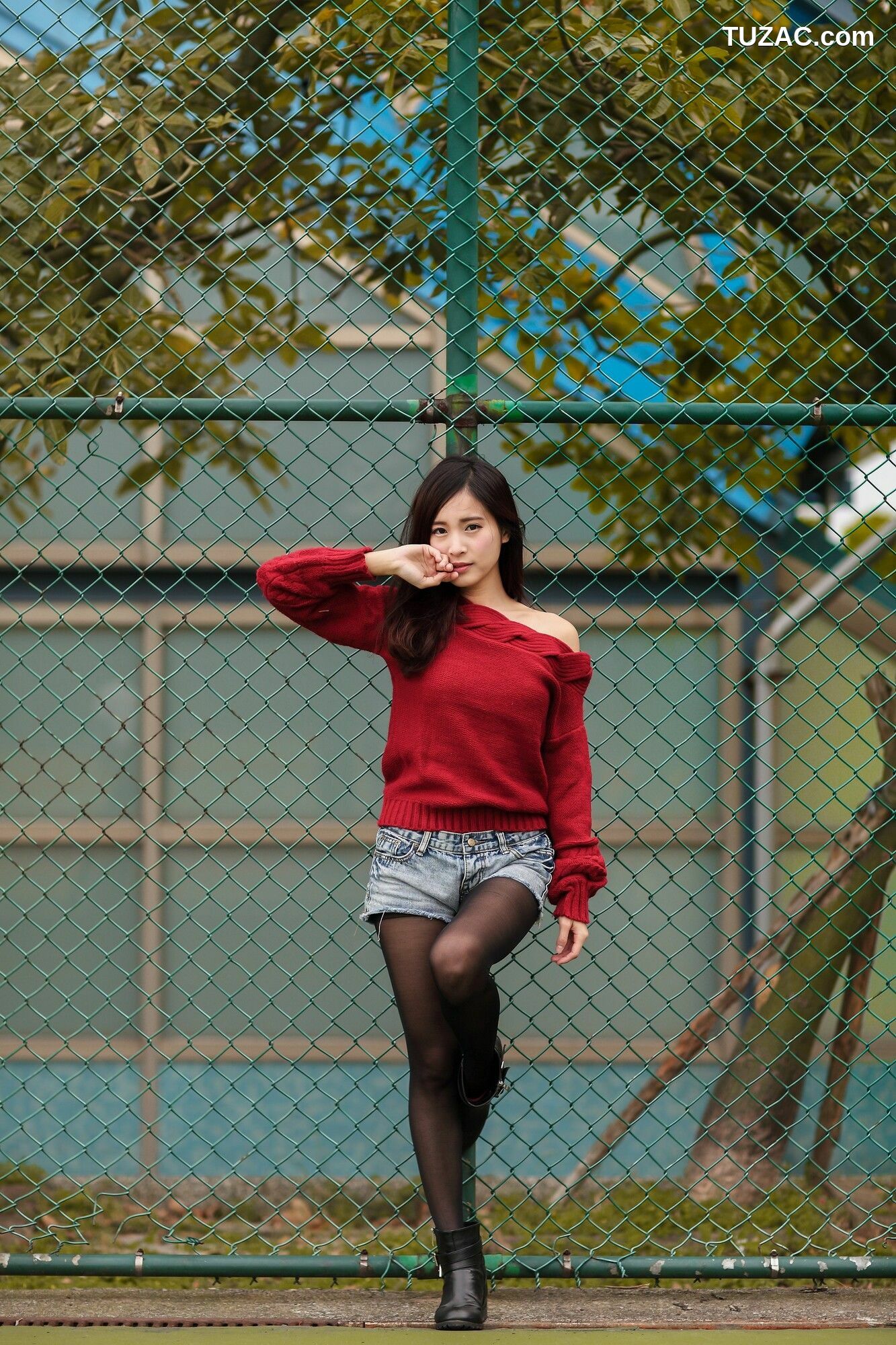 台湾正妹_ 孟洁 (两套服装） 写真集[89P]