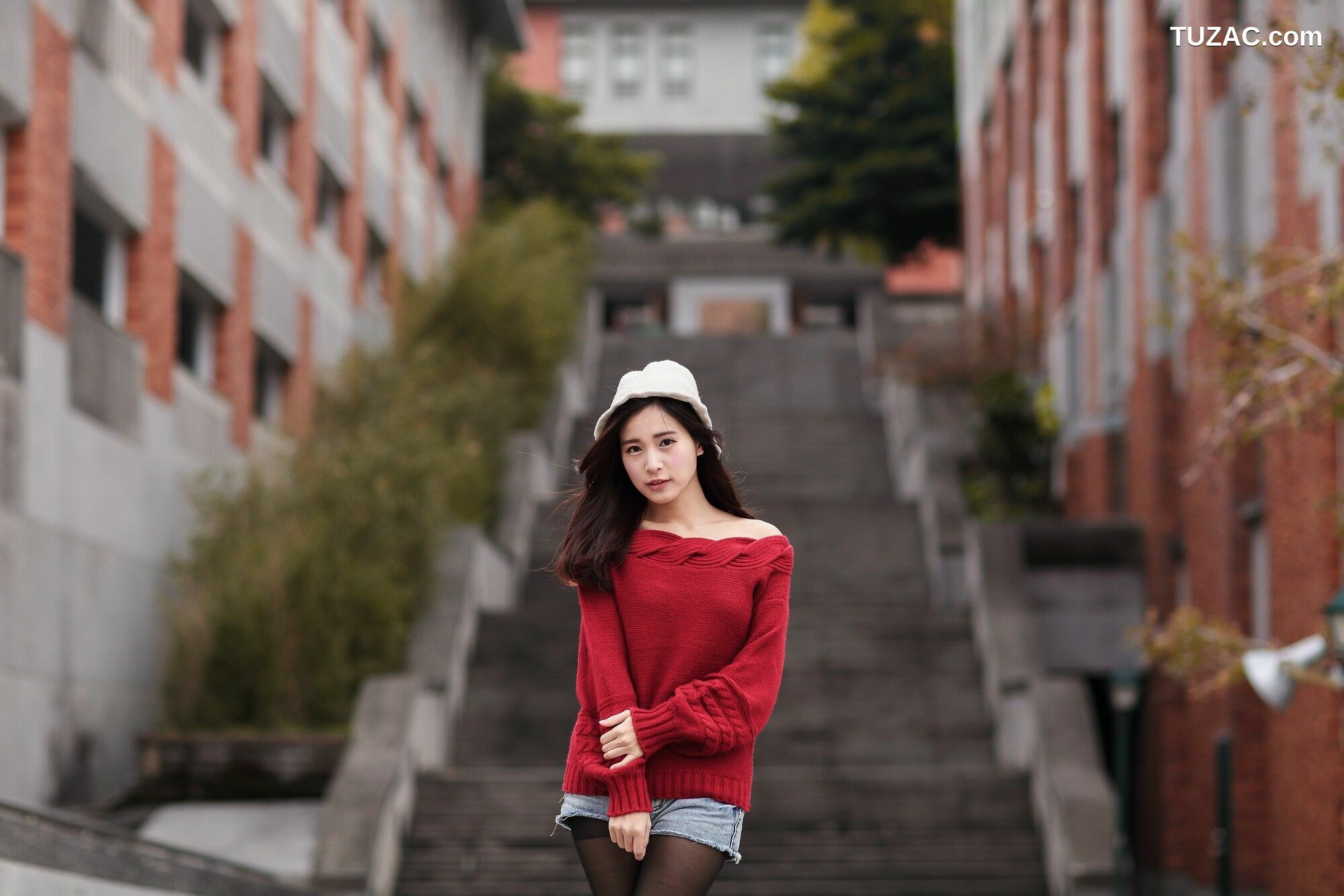 台湾正妹_ 孟洁 (两套服装） 写真集[89P]