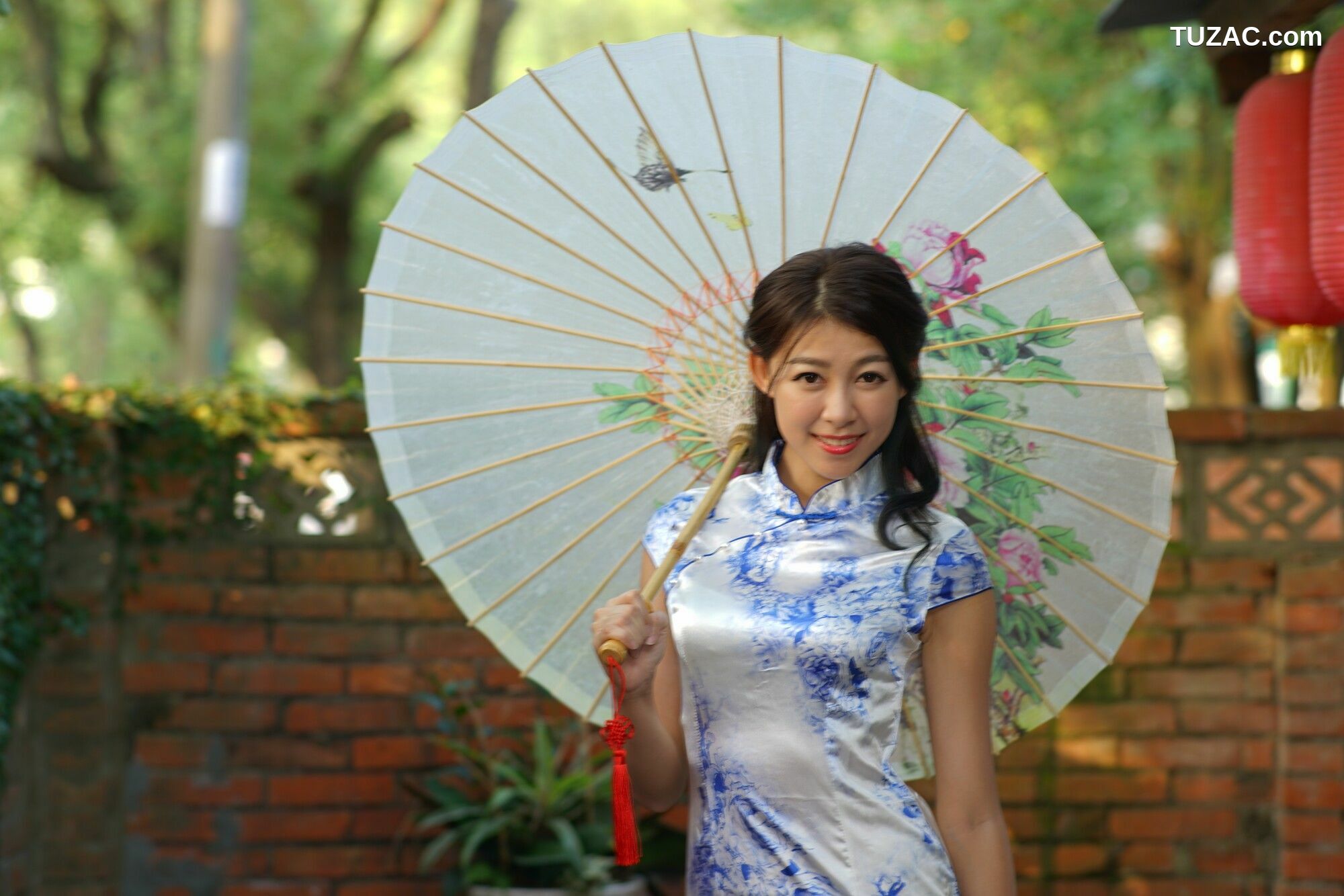 台湾正妹_ 简嘉莹/小紫《光復新村～》古典旗袍系列 写真集[52P]