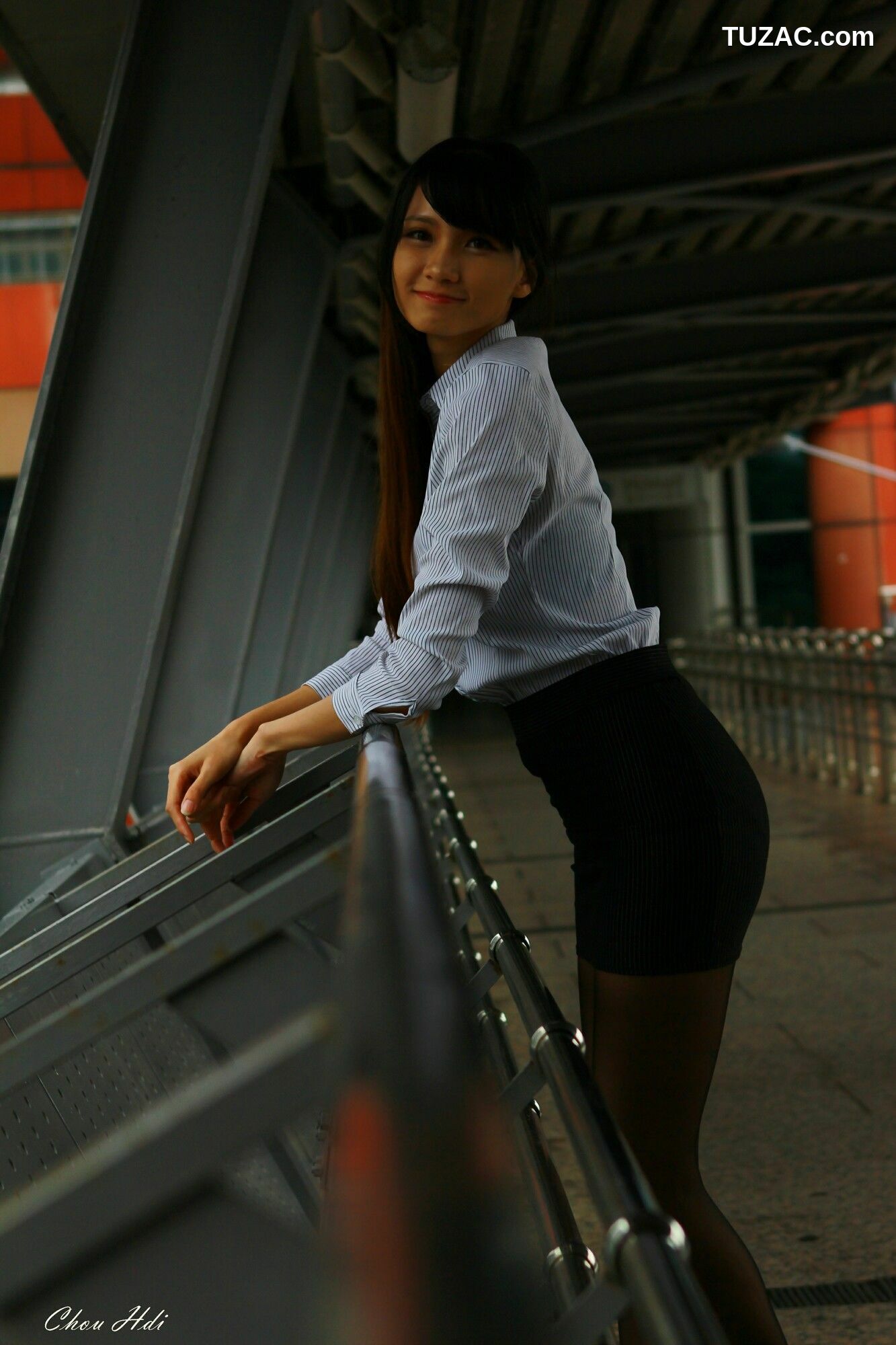 台湾正妹_ 蔡译心 - OL街拍 写真集[91P]