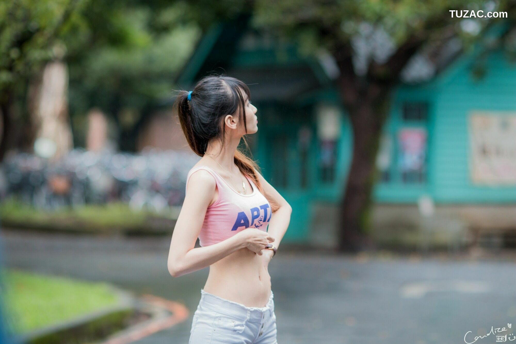 台湾正妹_ 蔡译心 - 热裤运动装 写真集[73P]