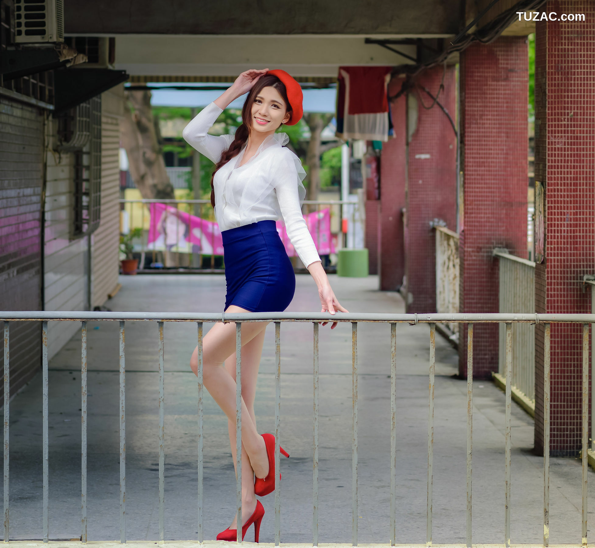 台湾正妹_ 蔡译心Candice - (三套服装） 写真集[90P]