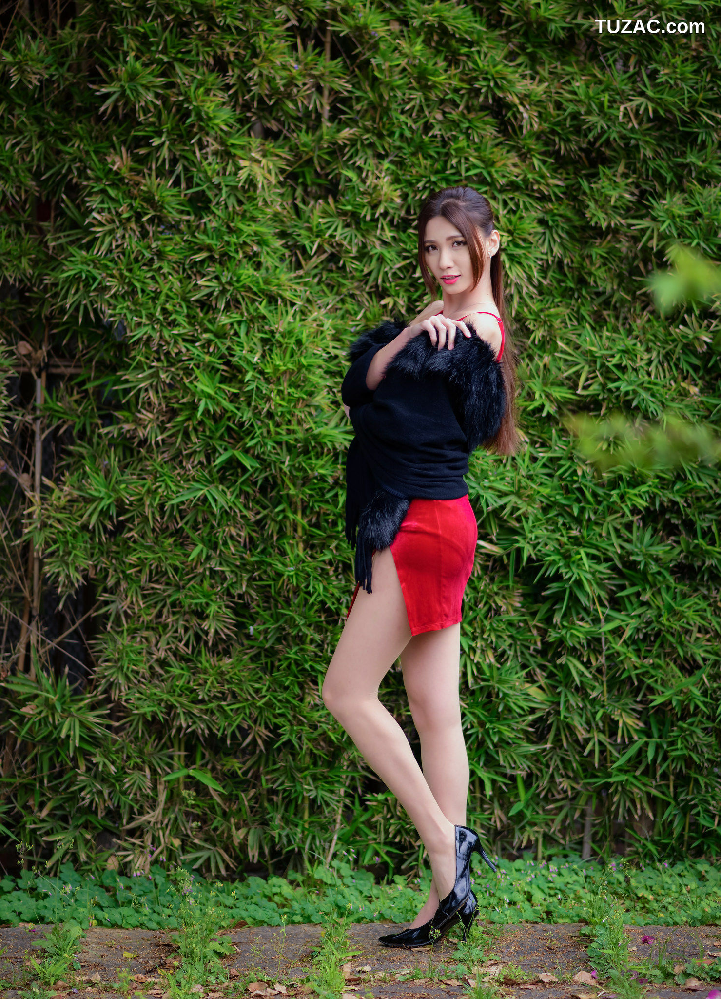 台湾正妹_ 蔡译心Candice - (三套服装） 写真集[90P]