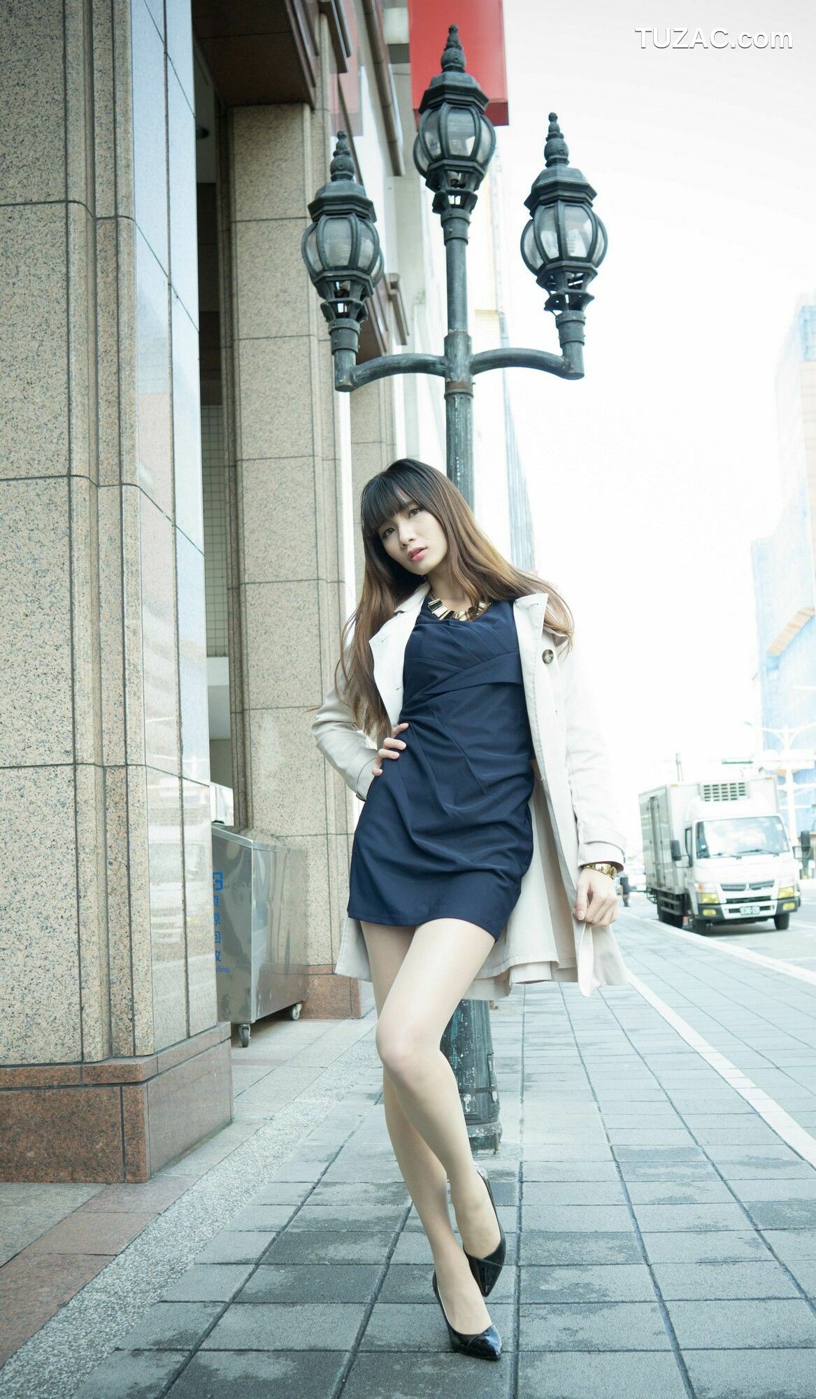 台湾正妹_ 蔡译心Candice《信义商区+東區+華山文創+中山區外拍》 写真集[89P]