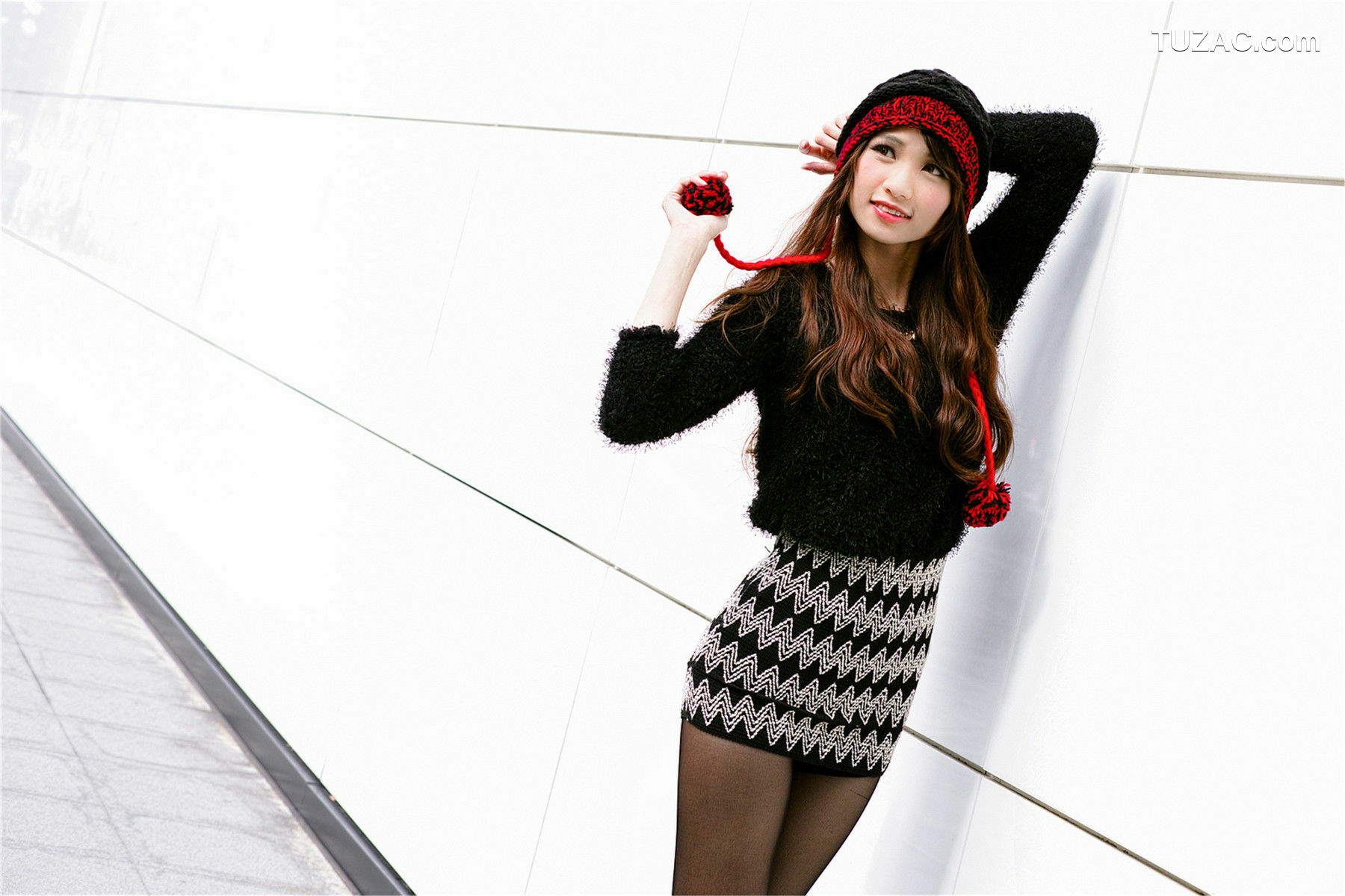 台湾正妹_ 蔡译心Candice《信义商区+東區+華山文創+中山區外拍》 写真集[89P]